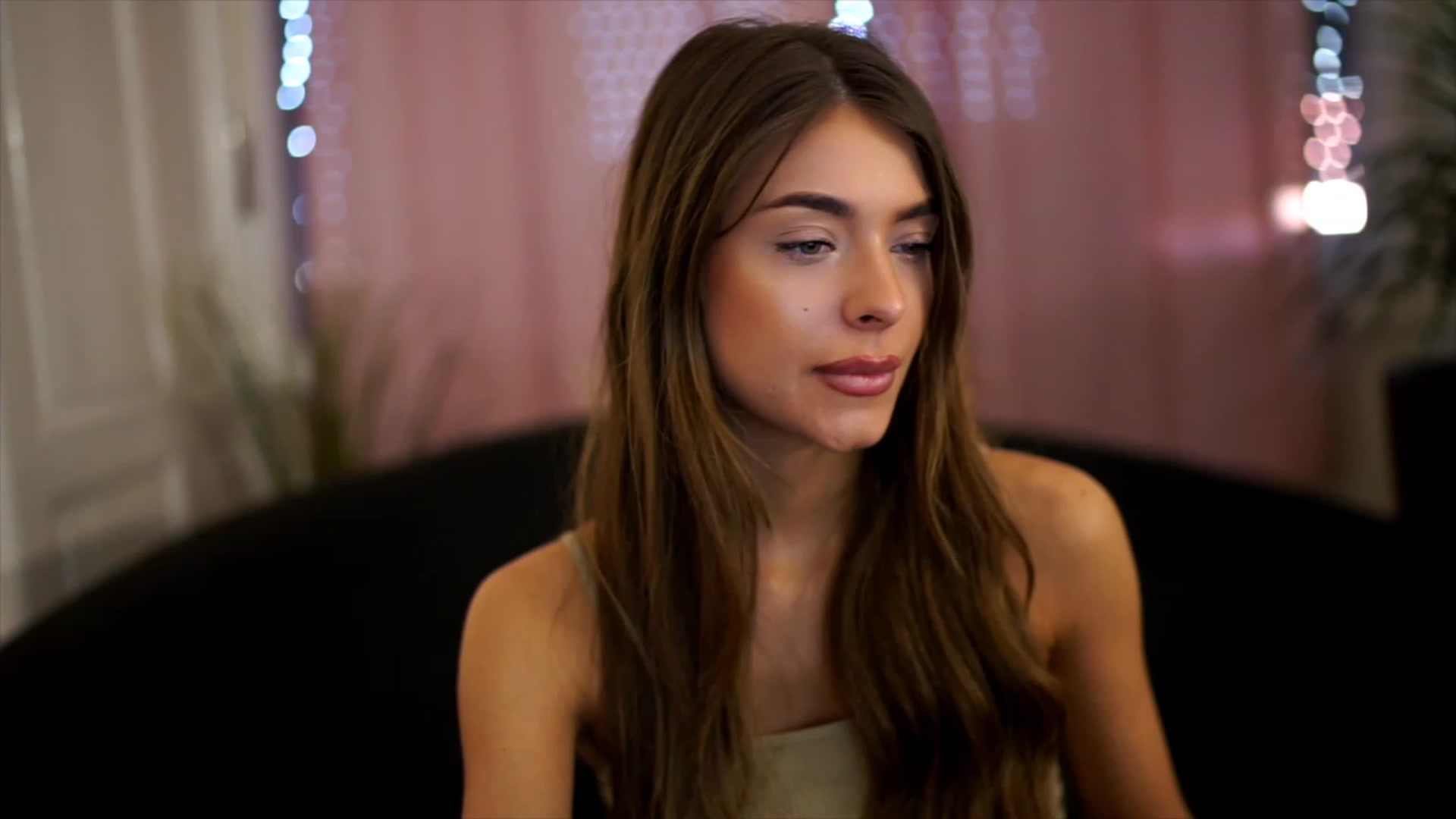 Gallery image thumbnail from Autumn_Falls's myfreecams stream on, 06/30/2023, 15:24 image 16 of 20