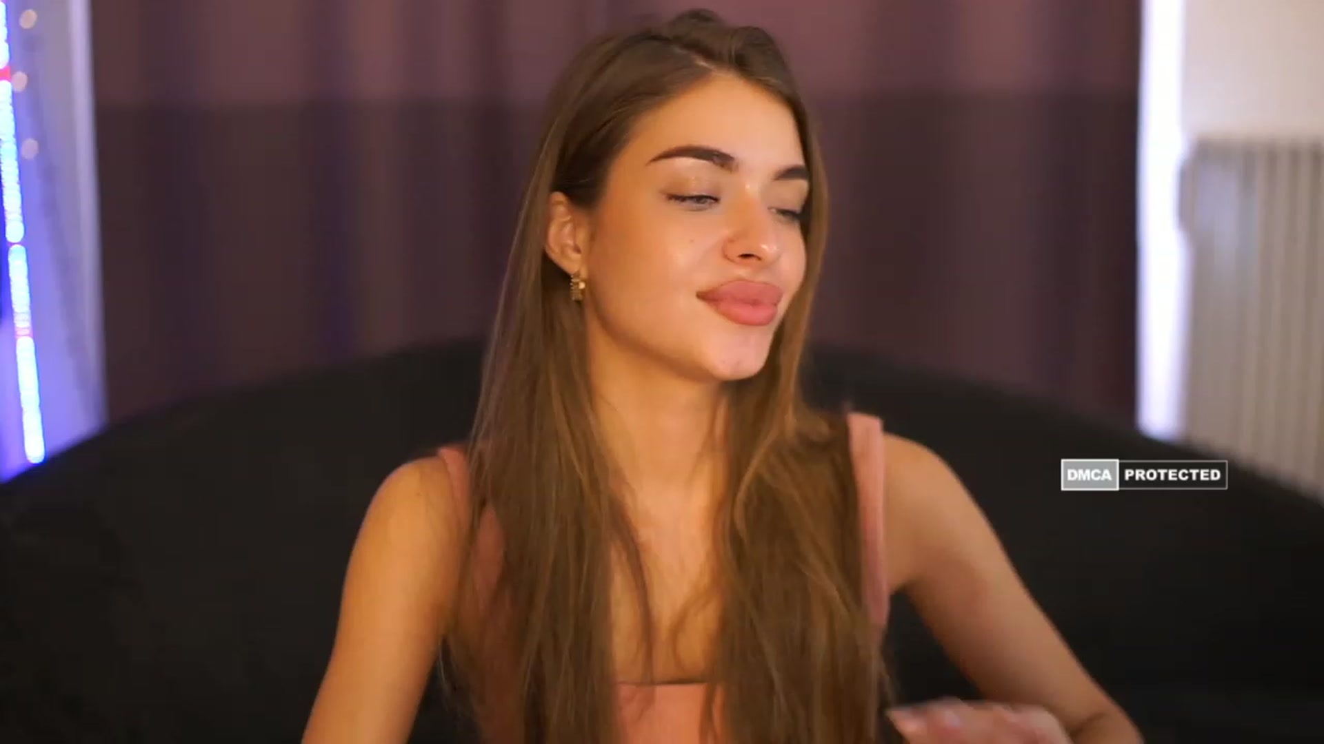 Gallery image thumbnail from Autumn_Falls's myfreecams stream on, 07/10/2023, 11:34 image 18 of 20