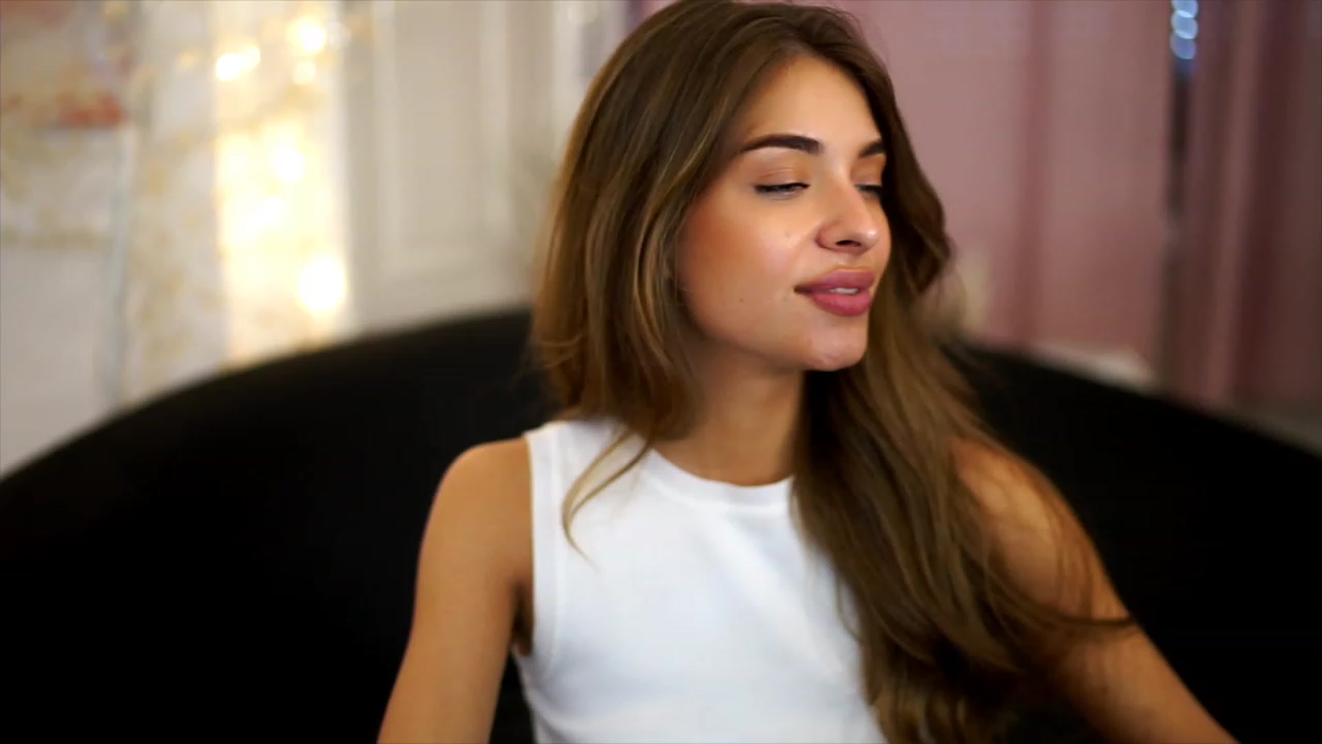 Gallery image thumbnail from Autumn_Falls's myfreecams stream on, 07/12/2023, 17:50 image 6 of 20