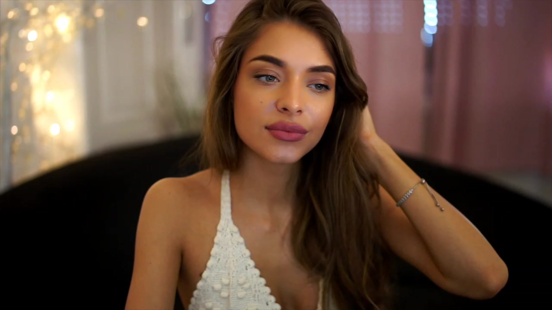 Gallery image thumbnail from Autumn_Falls's myfreecams stream on, 07/15/2023, 15:35 image 12 of 20