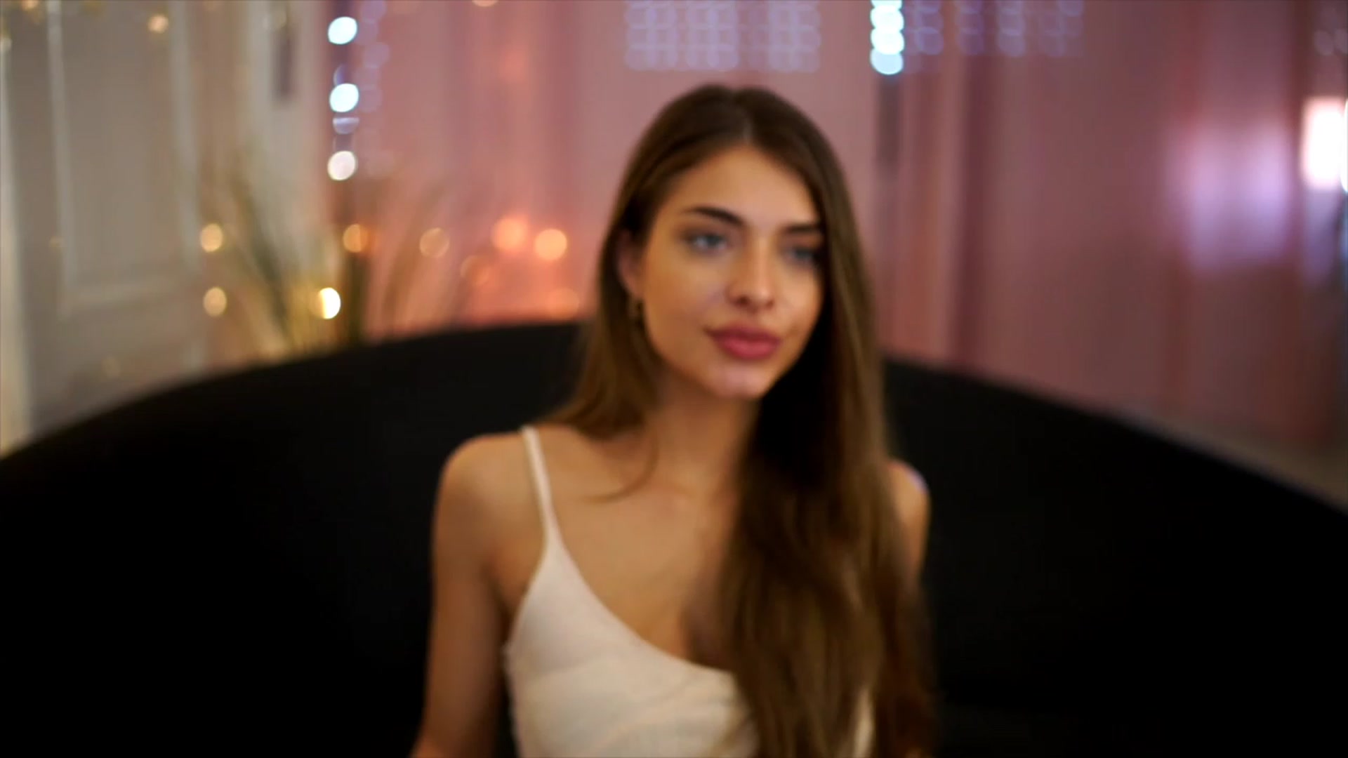 Gallery image thumbnail from Autumn_Falls's myfreecams stream on, 07/23/2023, 15:33 image 3 of 20