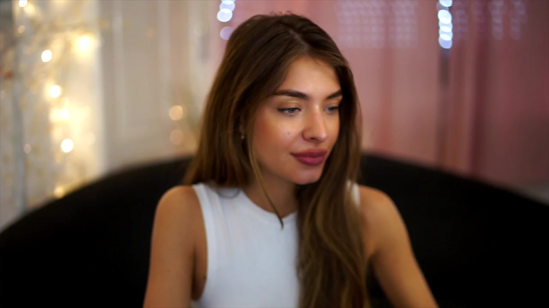 Gallery image thumbnail from Autumn_Falls's myfreecams stream on, 07/25/2023, 14:42 image 11 of 20