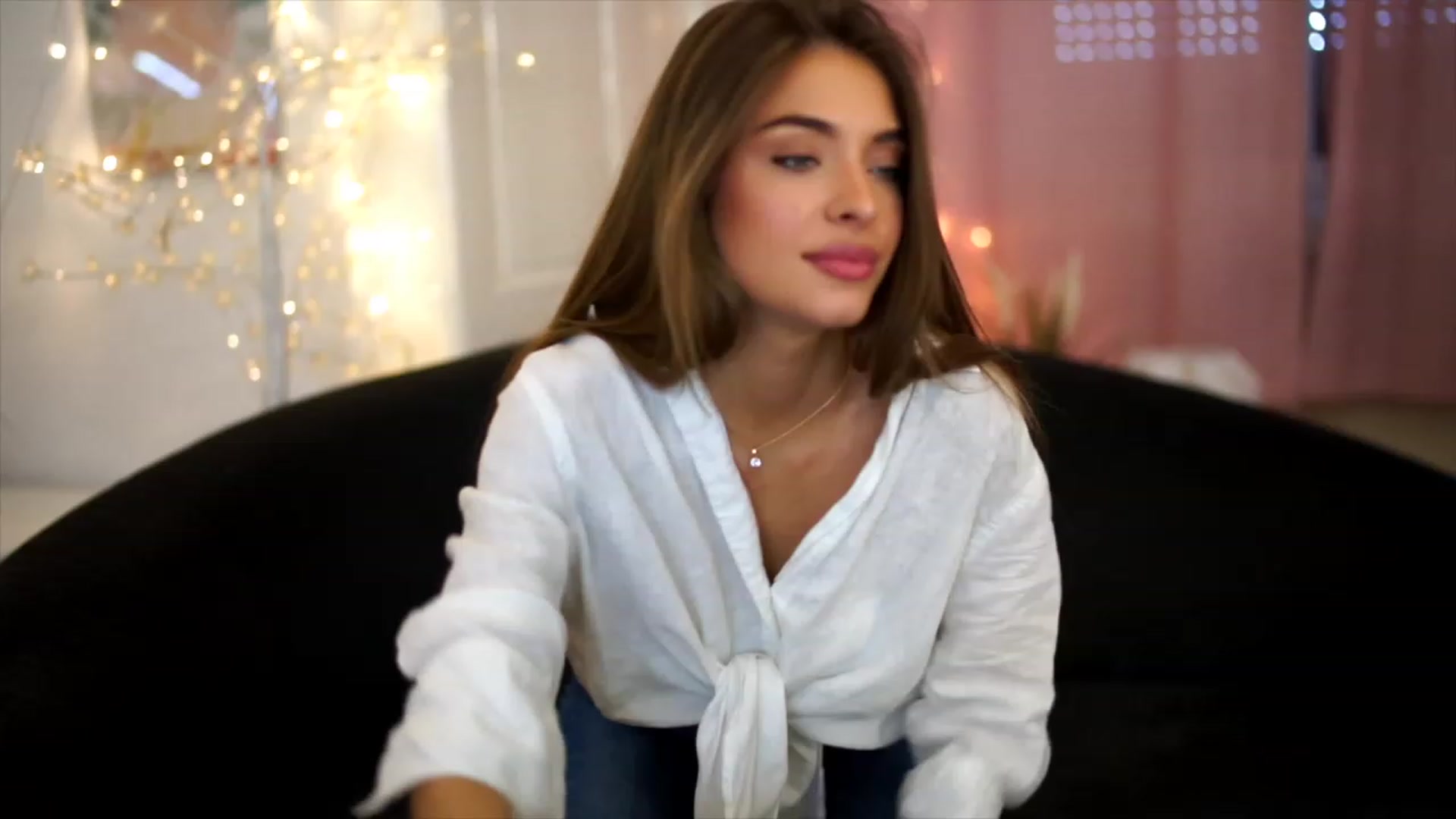Gallery image thumbnail from Autumn_Falls's myfreecams stream on, 07/27/2023, 13:45 image 1 of 20