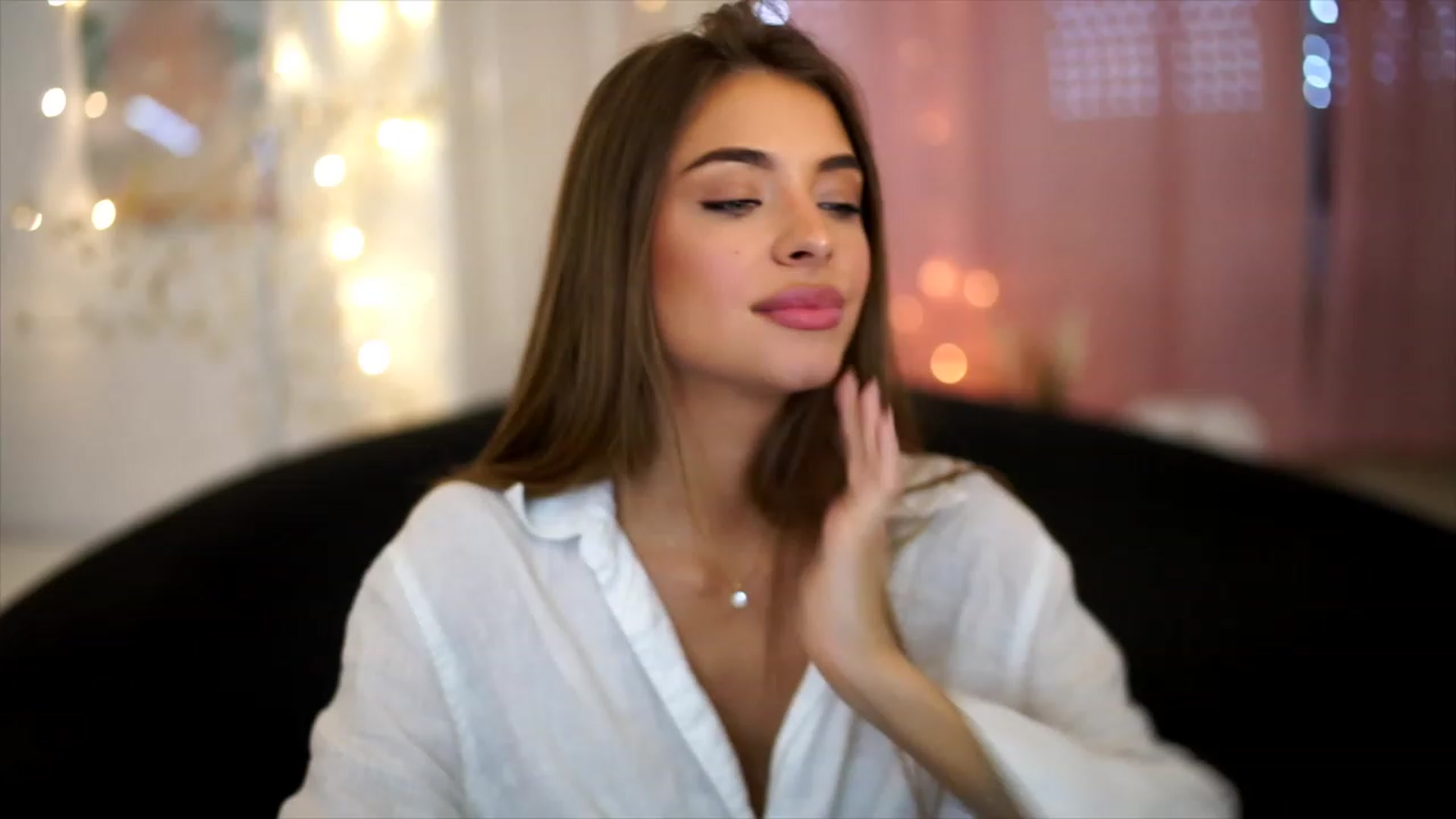 Gallery image thumbnail from Autumn_Falls's myfreecams stream on, 07/27/2023, 13:45 image 12 of 20