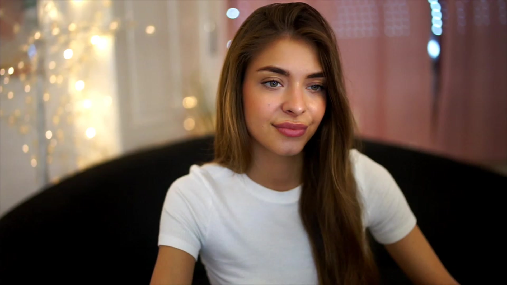 Gallery image thumbnail from Autumn_Falls's myfreecams stream on, 07/30/2023, 16:50 image 5 of 20