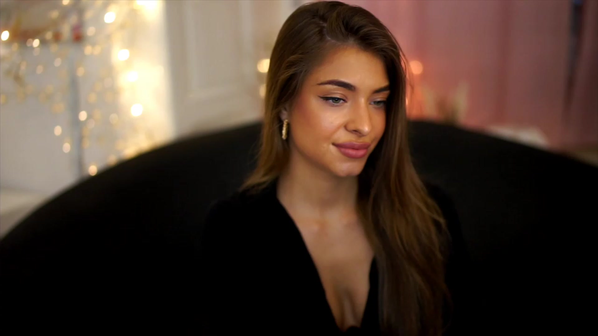 Gallery image thumbnail from Autumn_Falls's myfreecams stream on, 08/06/2023, 12:29 image 7 of 20