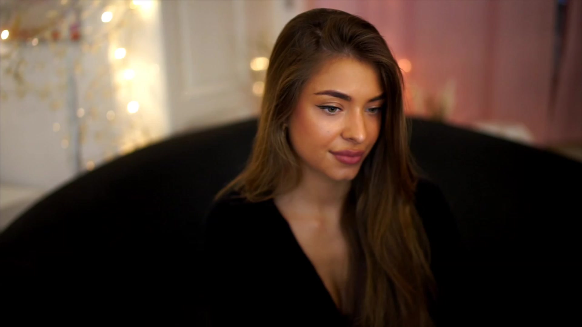 Gallery image thumbnail from Autumn_Falls's myfreecams stream on, 08/06/2023, 12:29 image 13 of 20