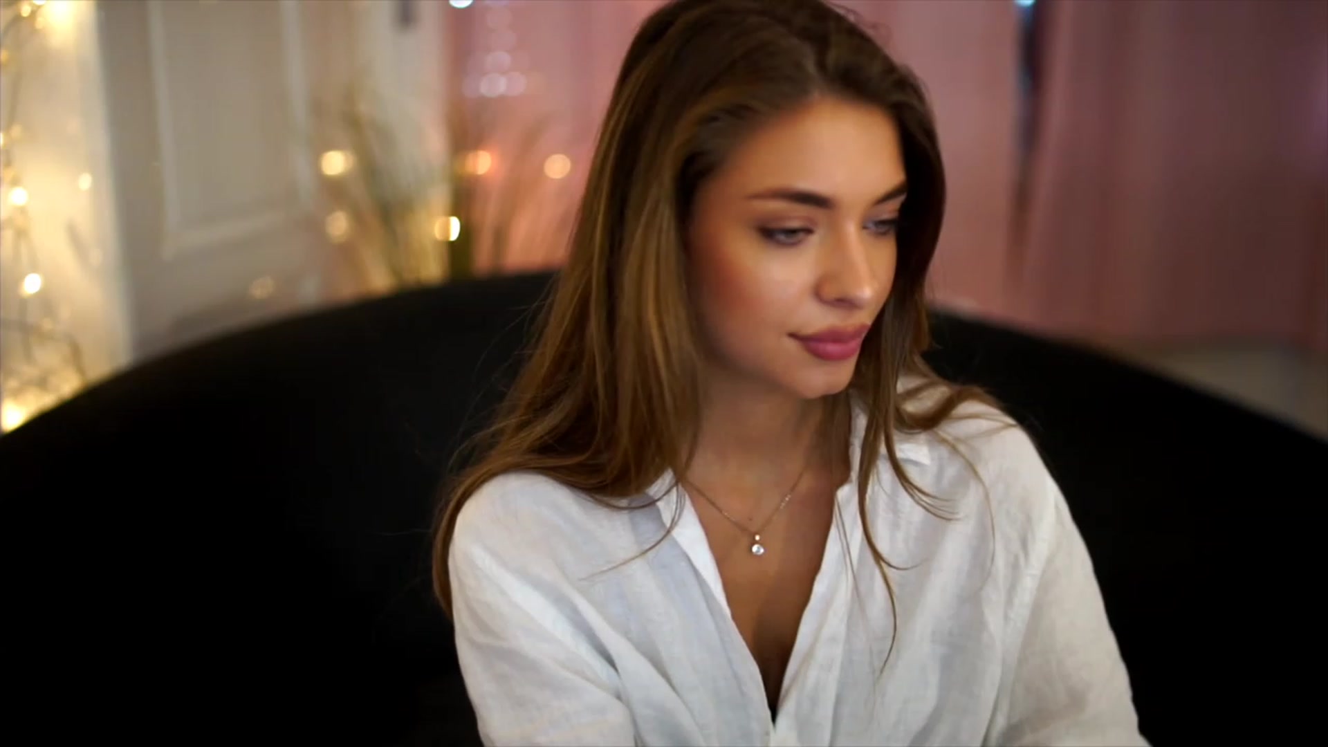 Gallery image thumbnail from Autumn_Falls's myfreecams stream on, 08/11/2023, 16:28 image 9 of 20