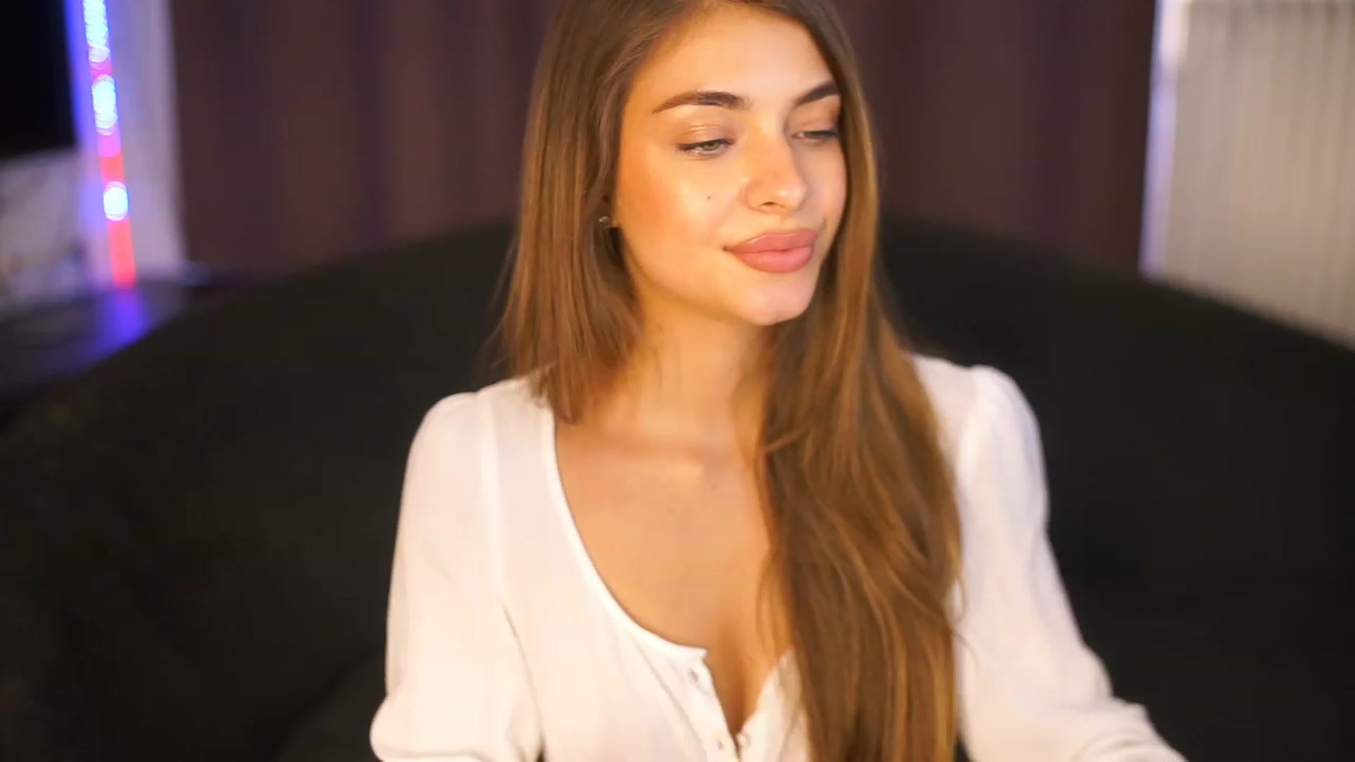 Gallery image thumbnail from Autumn_Falls's myfreecams stream on, 08/23/2023, 14:25 image 20 of 20