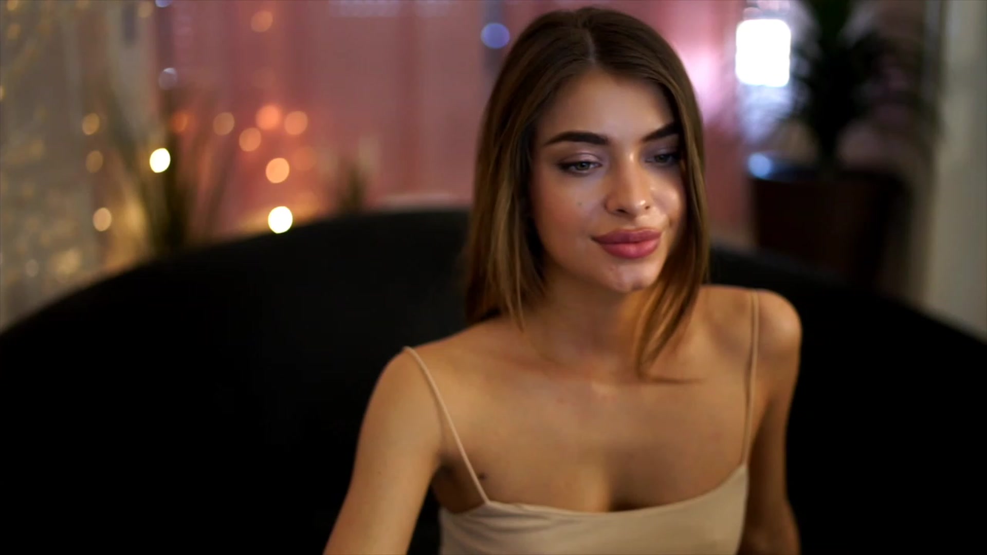 Gallery image thumbnail from Autumn_Falls's myfreecams stream on, 08/26/2023, 13:38 image 12 of 20