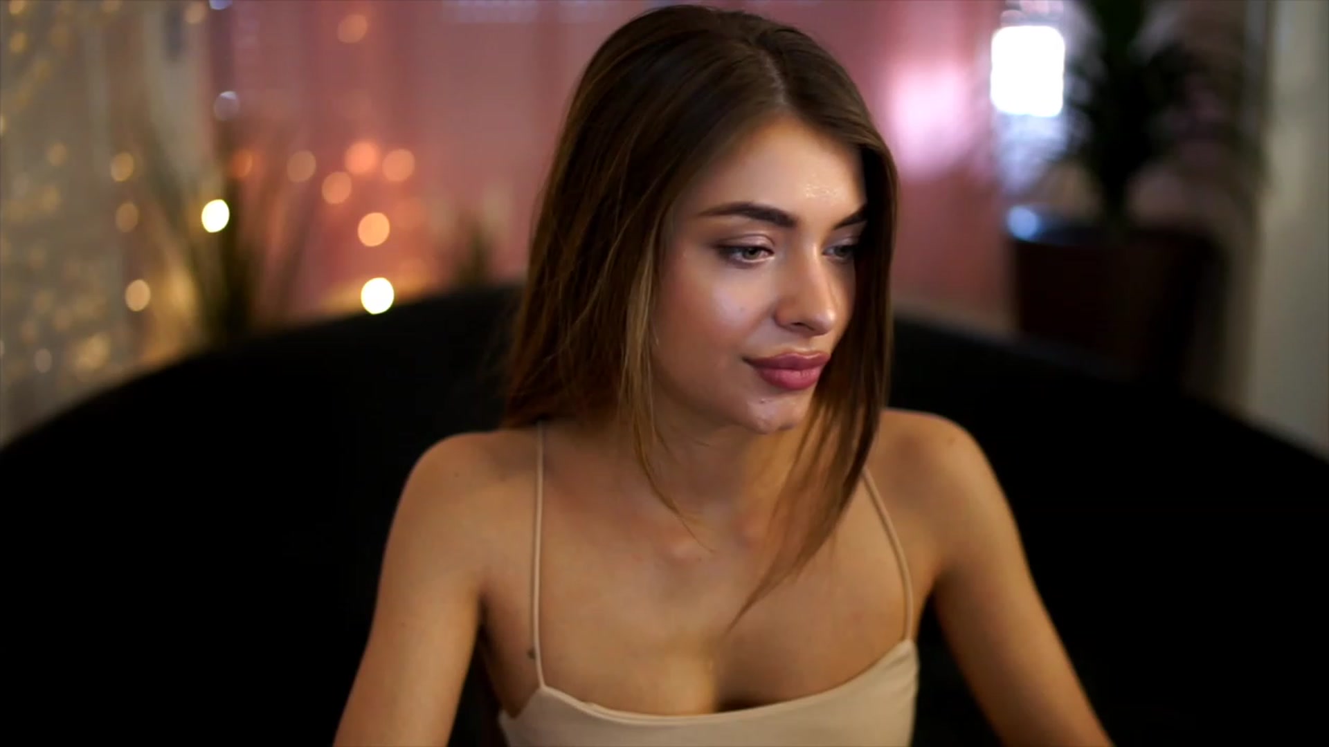 Gallery image thumbnail from Autumn_Falls's myfreecams stream on, 08/26/2023, 13:38 image 16 of 20