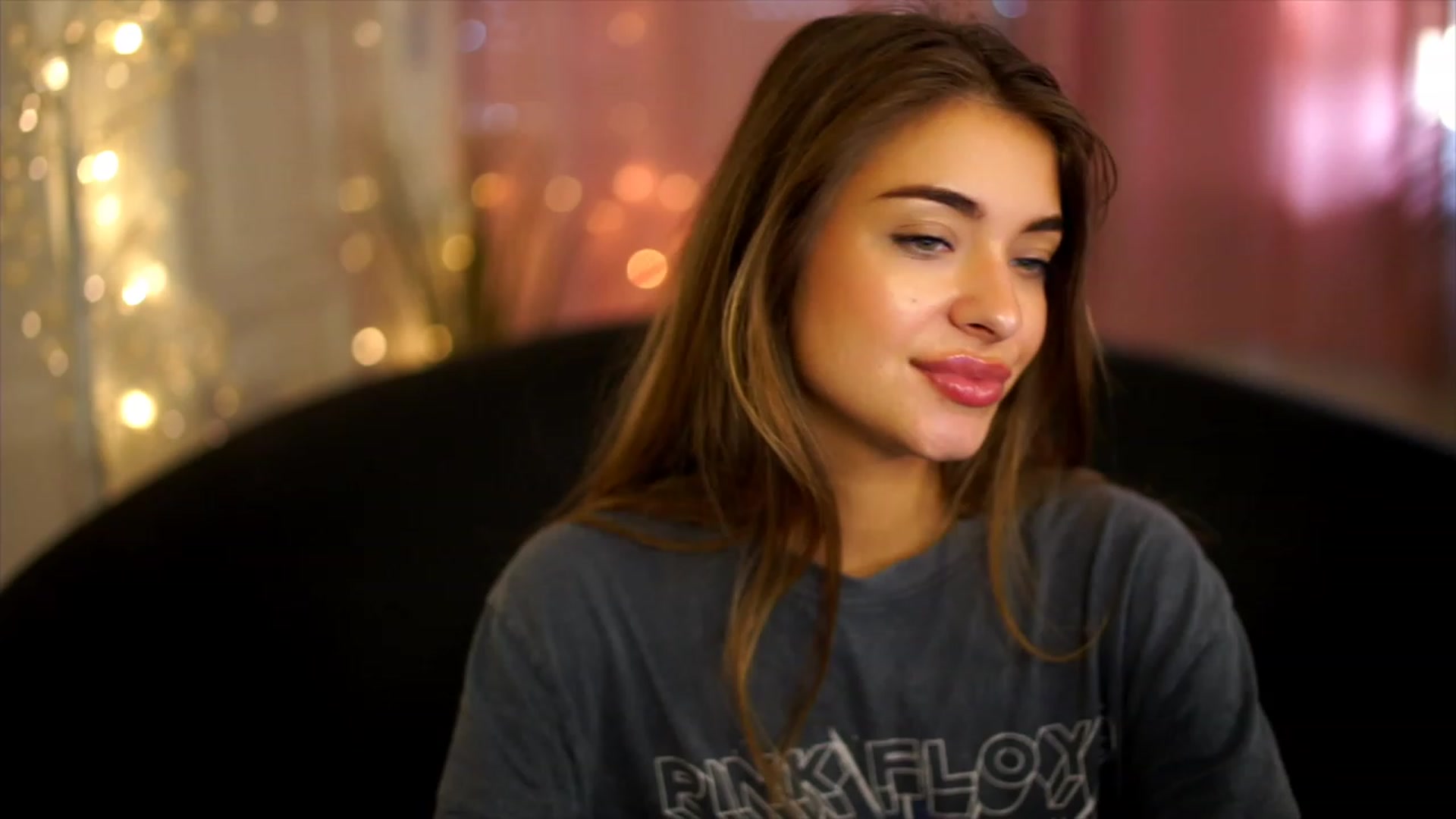 Gallery image thumbnail from Autumn_Falls's myfreecams stream on, 09/12/2023, 11:47 image 17 of 20