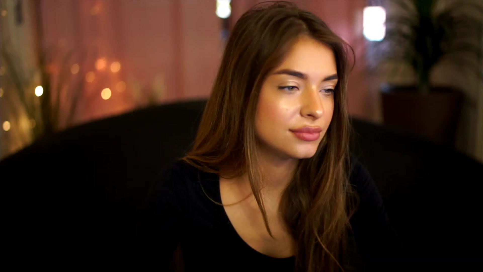 Gallery image thumbnail from Autumn_Falls's myfreecams stream on, 09/23/2023, 14:57 image 13 of 20