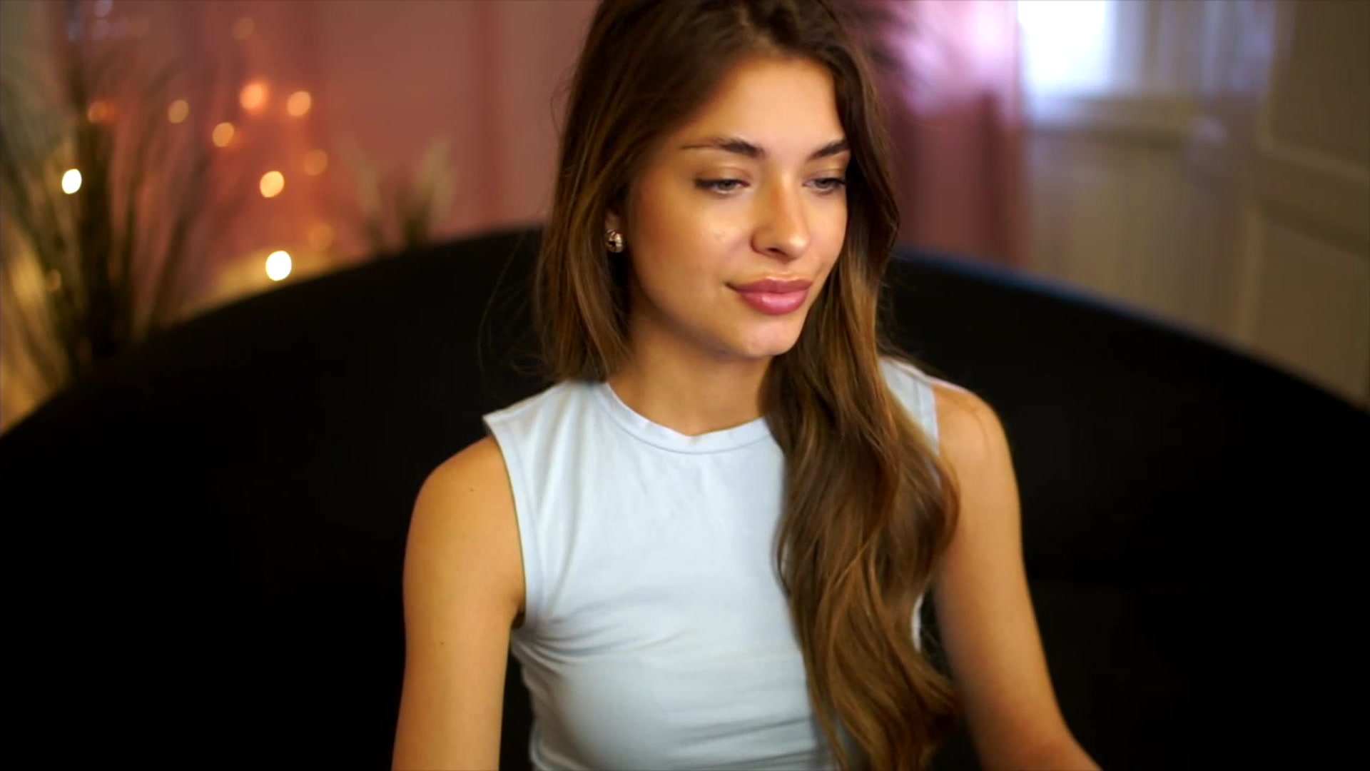Gallery image thumbnail from Autumn_Falls's myfreecams stream on, 09/29/2023, 12:44 image 10 of 20
