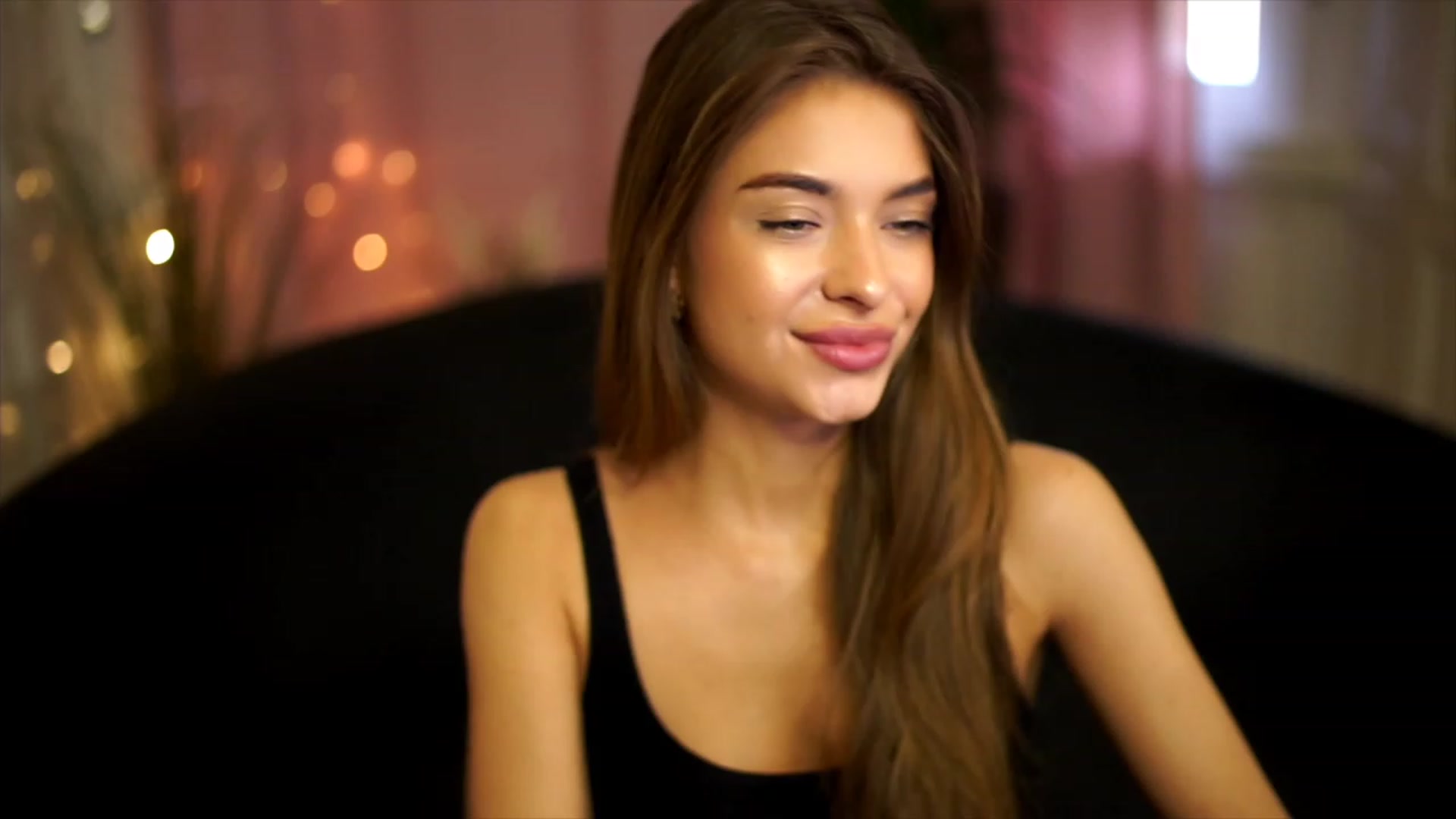 Gallery image thumbnail from Autumn_Falls's myfreecams stream on, 10/10/2023, 13:33 image 4 of 20