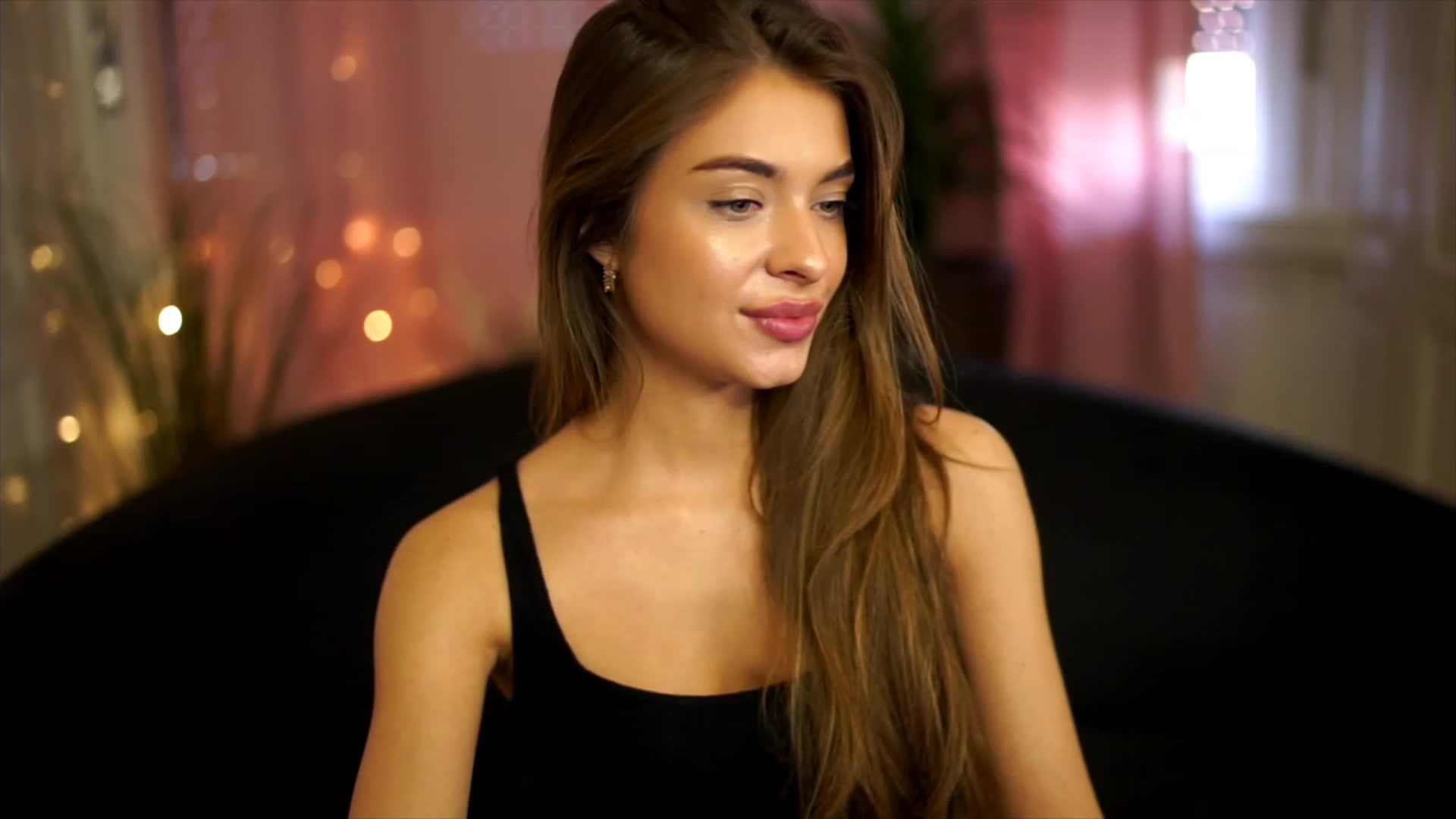 Gallery image thumbnail from Autumn_Falls's myfreecams stream on, 10/10/2023, 13:33 image 19 of 20