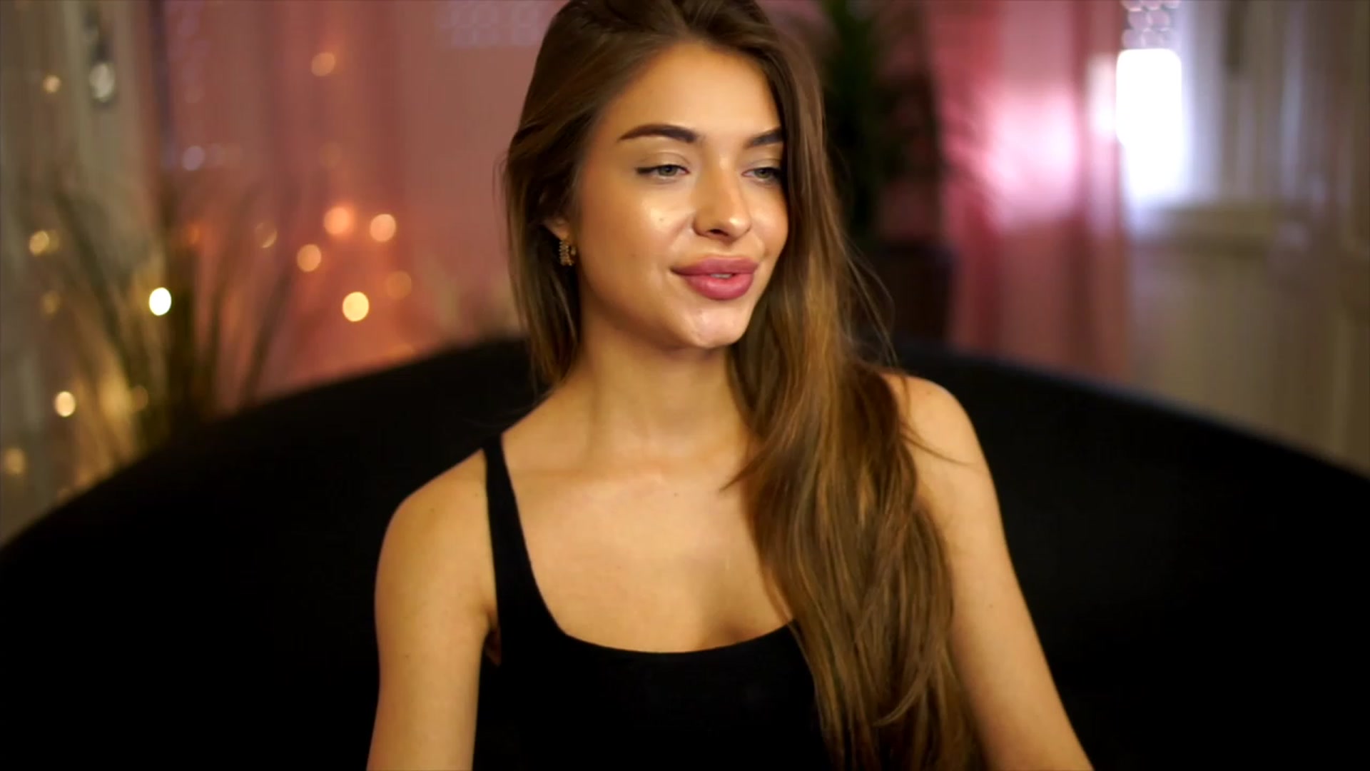 Gallery image thumbnail from Autumn_Falls's myfreecams stream on, 10/10/2023, 13:33 image 17 of 20