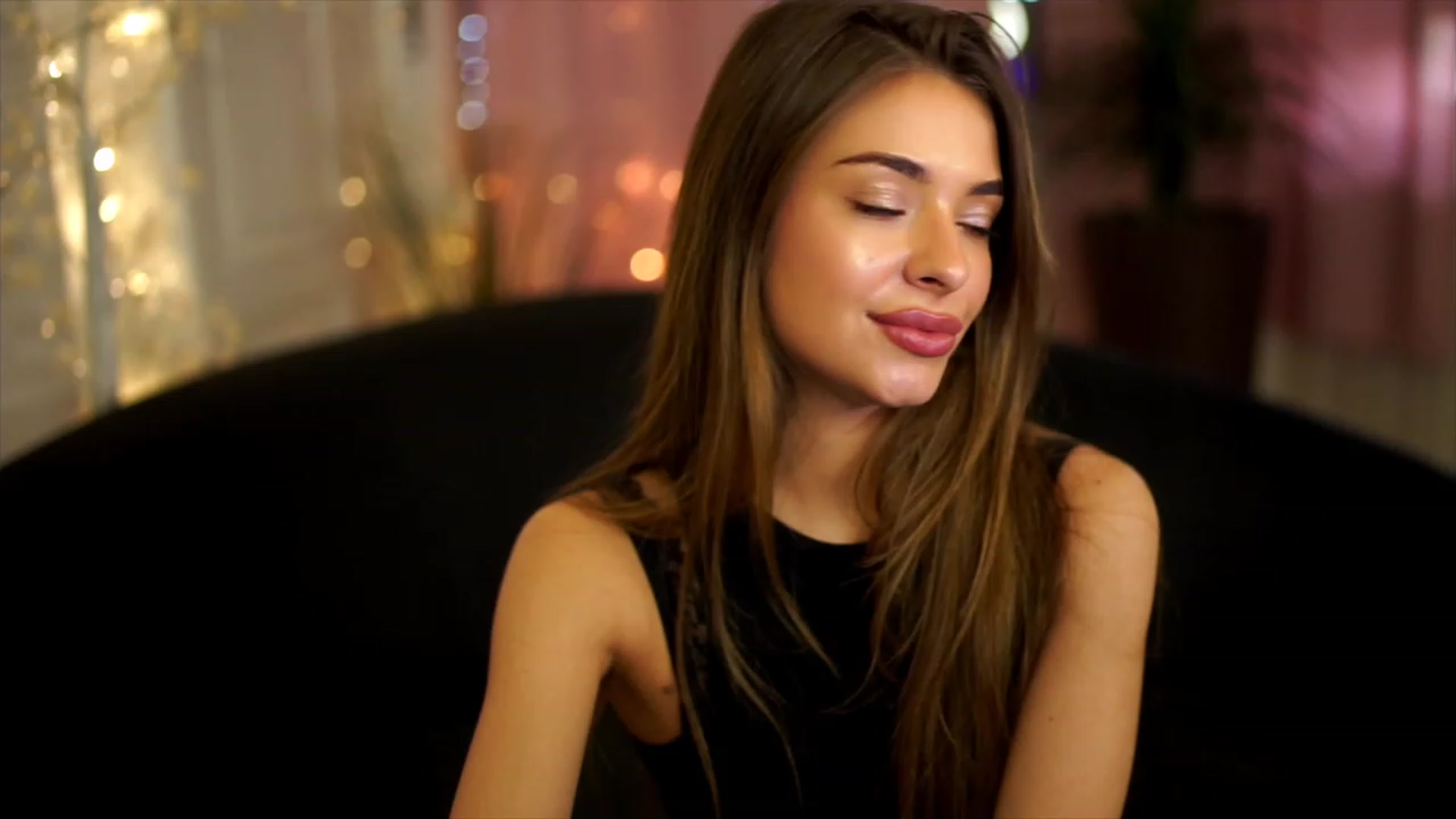 Gallery image thumbnail from Autumn_Falls's myfreecams stream on, 10/24/2023, 11:54 image 17 of 20