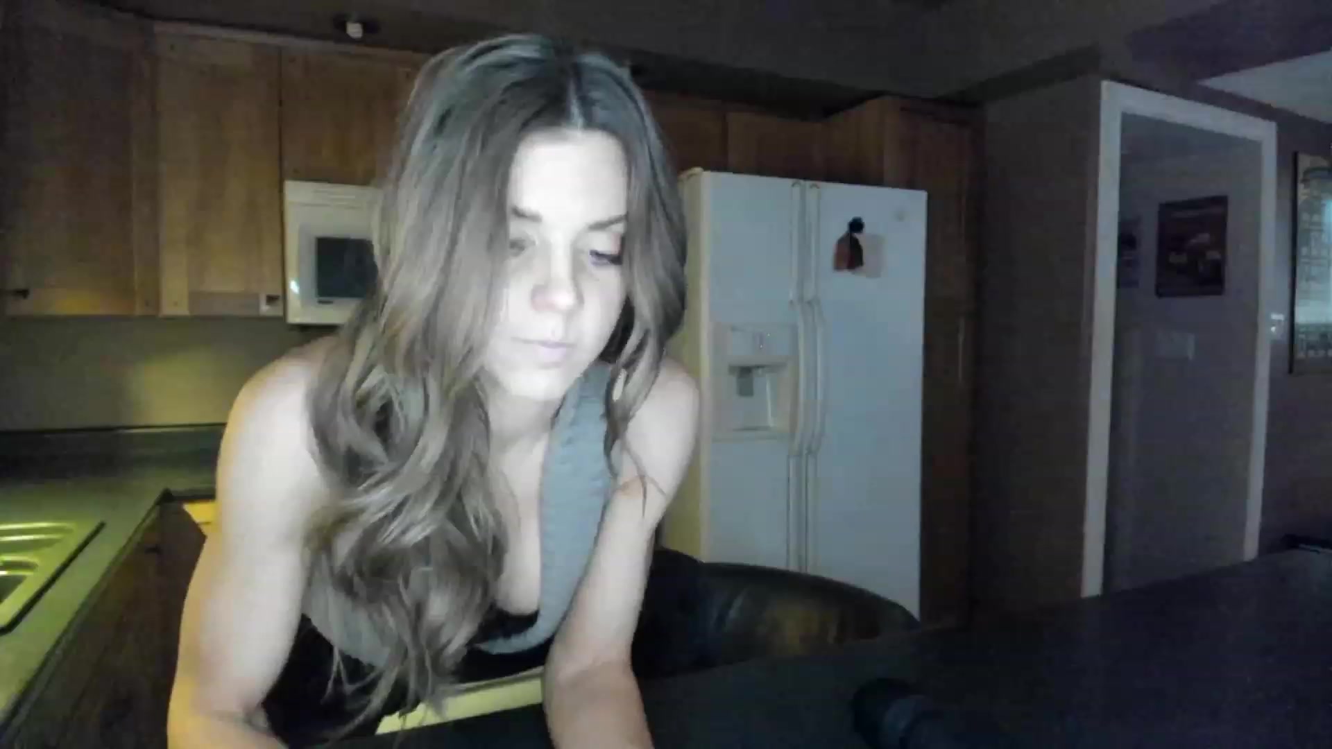 Gallery image thumbnail from Auvrielle's myfreecams stream on, 11/15/2022, 16:45 image 2 of 20