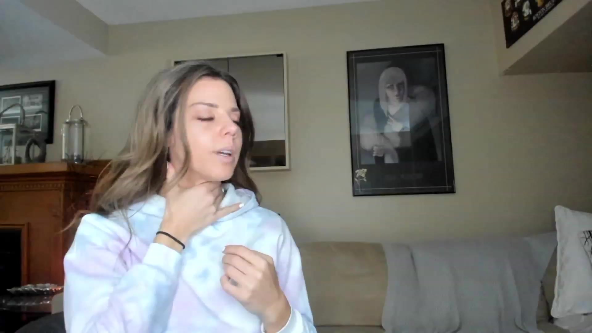 Gallery image thumbnail from Auvrielle's myfreecams stream on, 11/21/2022, 16:34 image 7 of 20