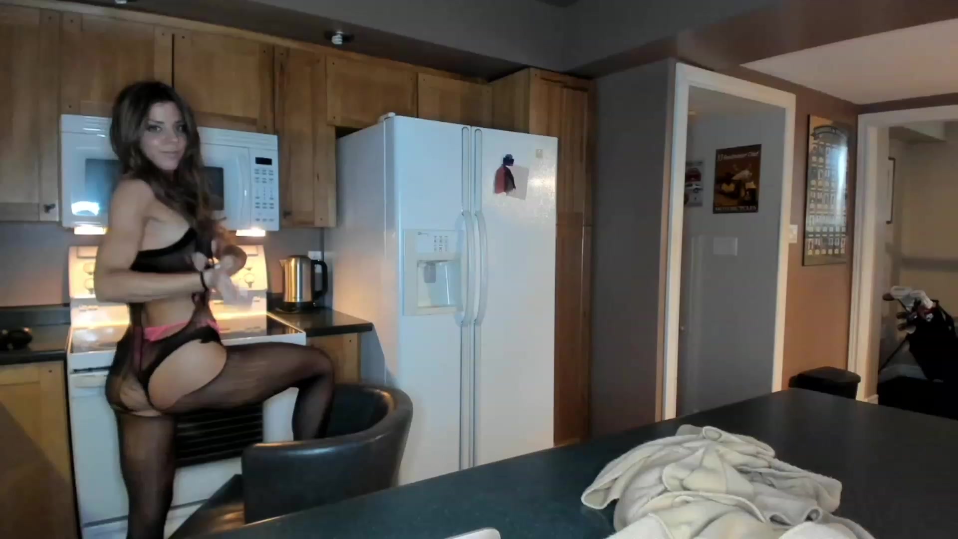 Gallery image thumbnail from Auvrielle's myfreecams stream on, 11/26/2022, 18:57 image 5 of 20