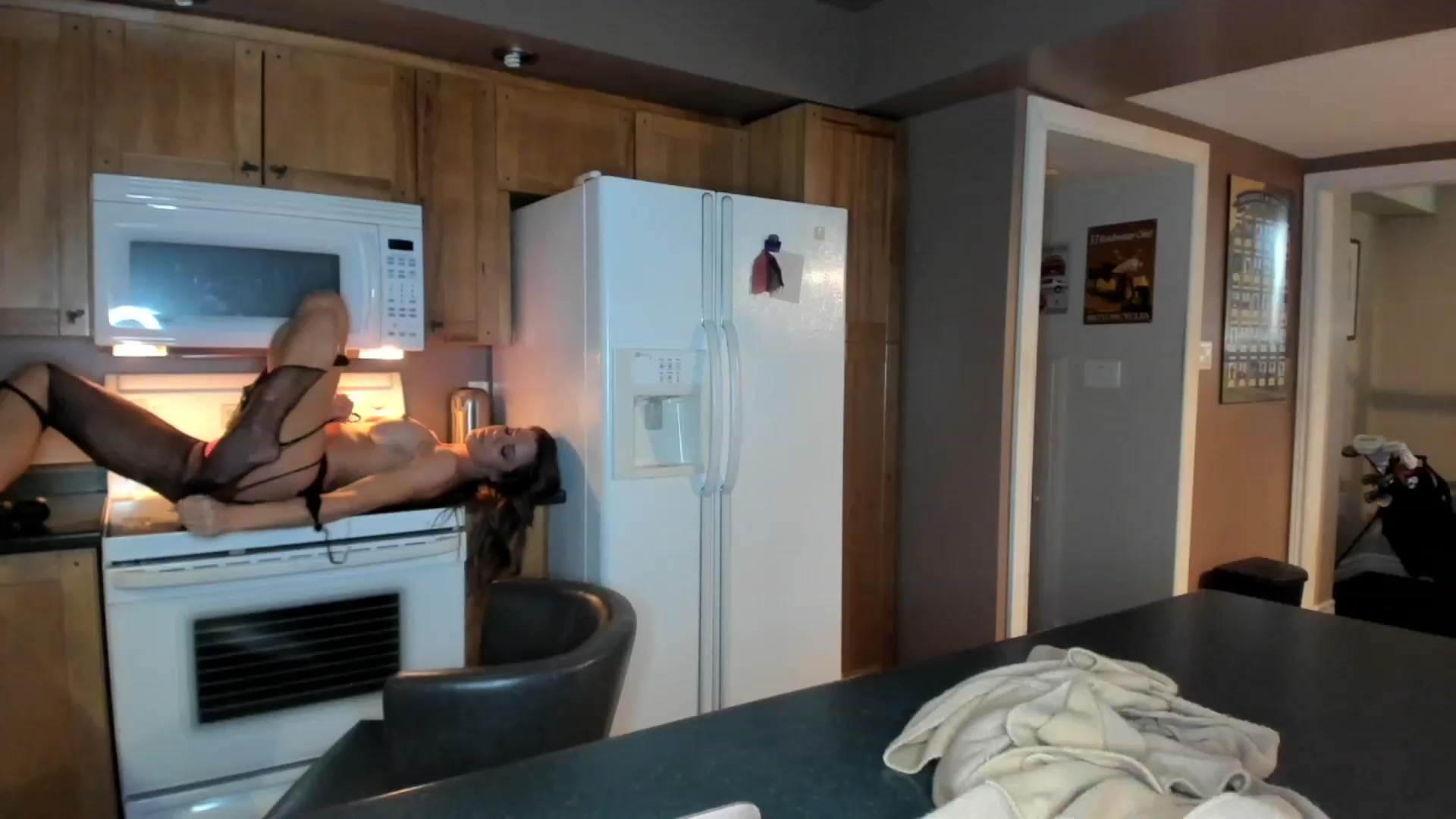 Gallery image thumbnail from Auvrielle's myfreecams stream on, 11/26/2022, 18:57 image 6 of 20