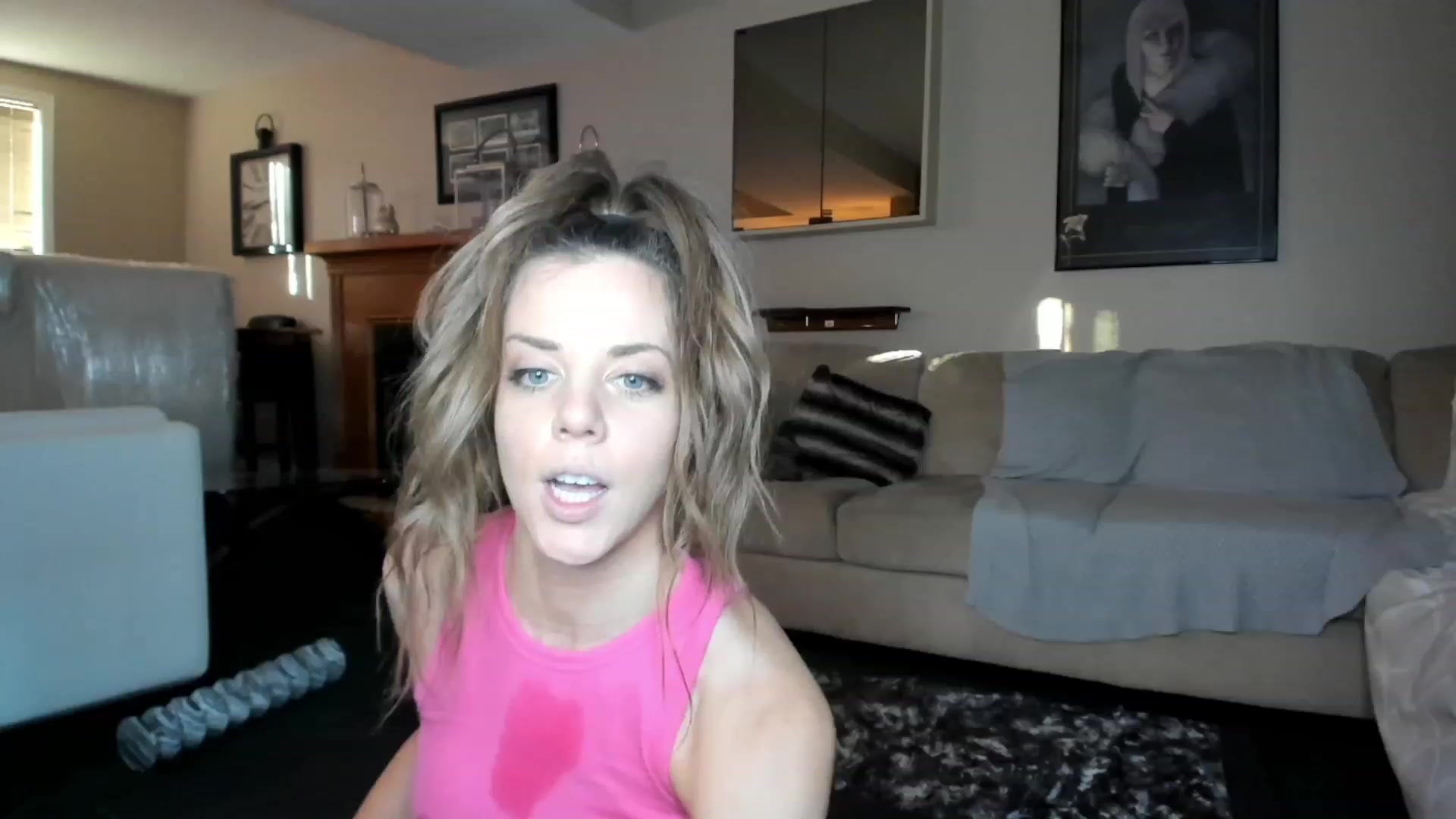 Gallery image thumbnail from Auvrielle's myfreecams stream on, 11/26/2022, 20:41 image 13 of 20
