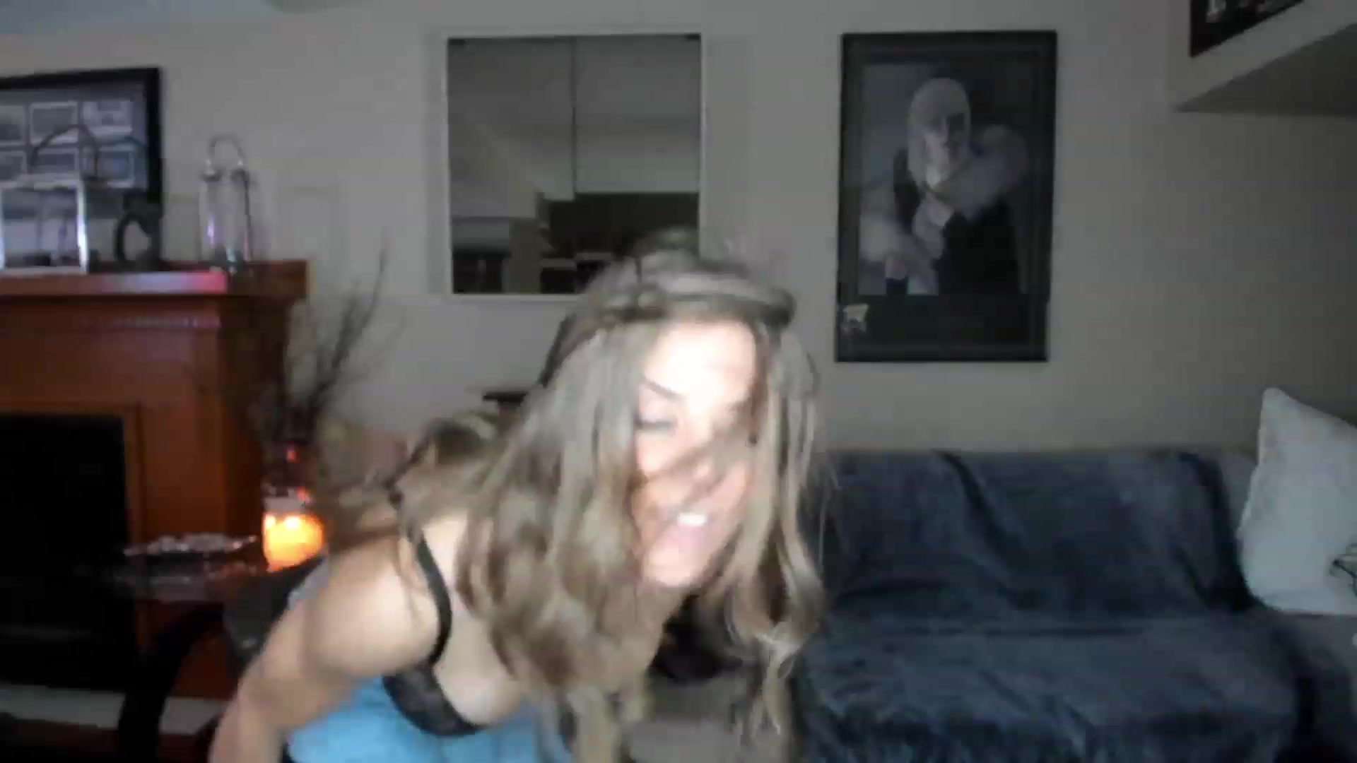 Gallery image thumbnail from Auvrielle's myfreecams stream on, 12/01/2022, 18:41 image 10 of 20
