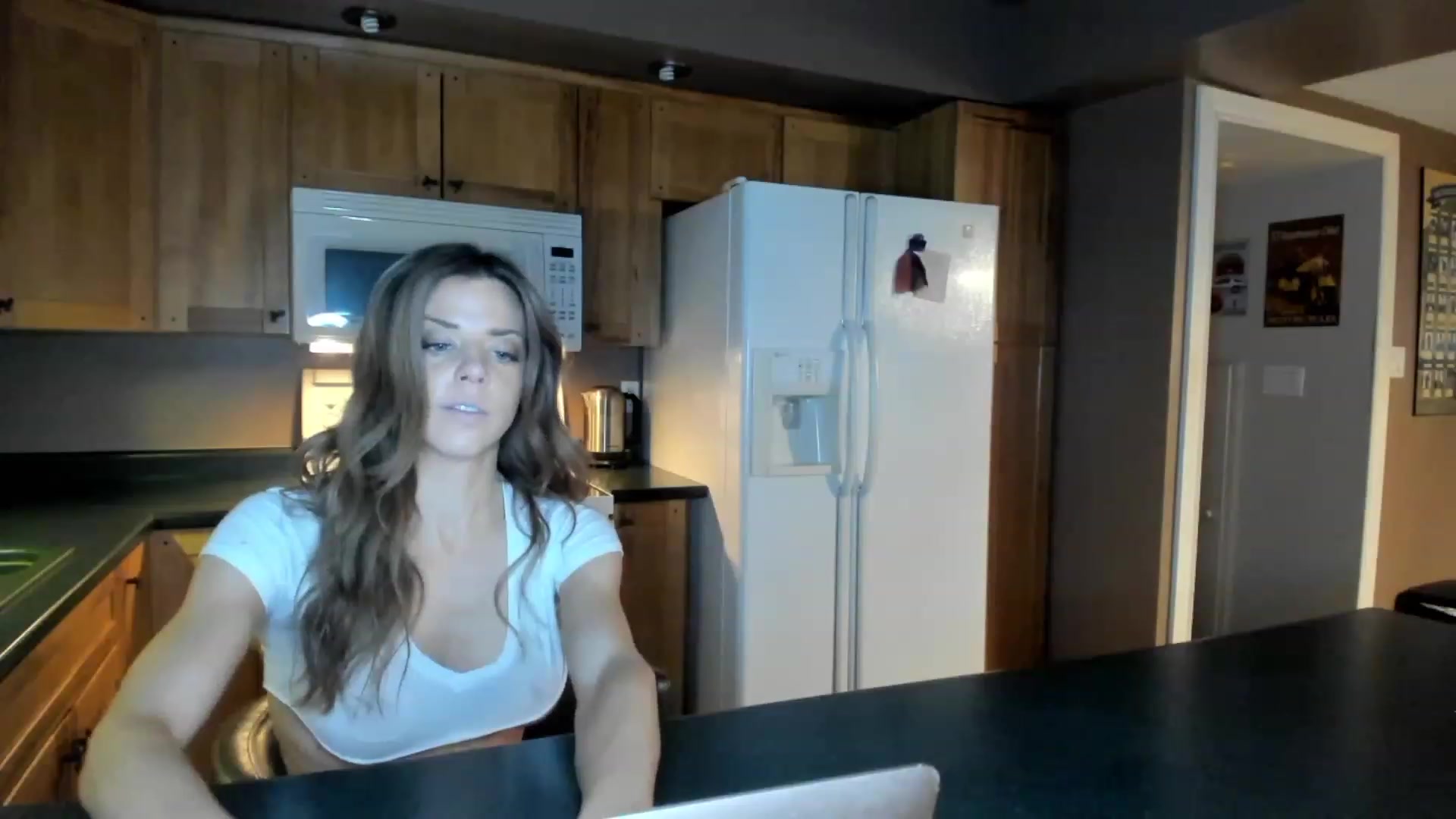 Gallery image thumbnail from Auvrielle's myfreecams stream on, 12/03/2022, 17:01 image 10 of 20