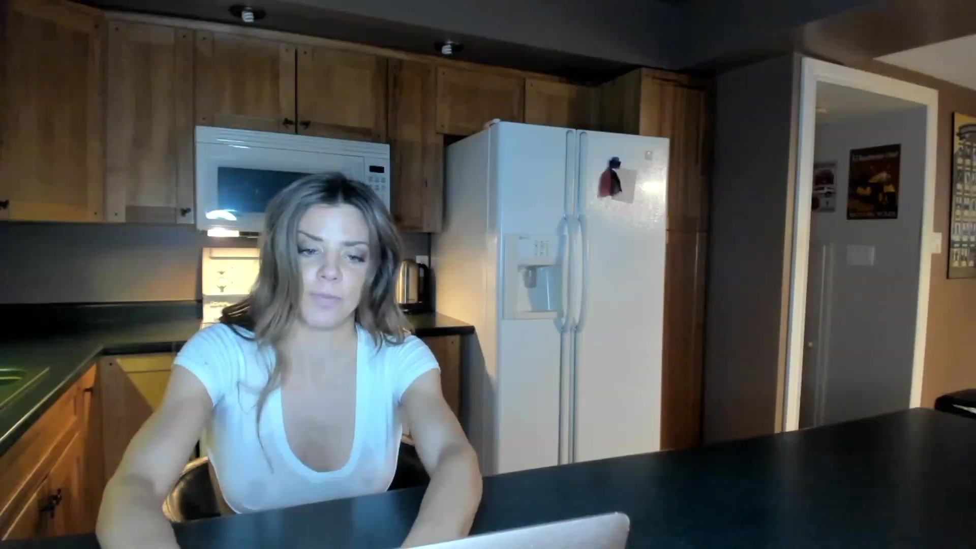 Gallery image thumbnail from Auvrielle's myfreecams stream on, 12/03/2022, 17:01 image 11 of 20