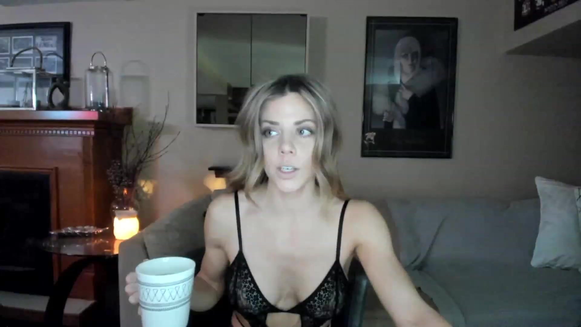 Gallery image thumbnail from Auvrielle's myfreecams stream on, 01/05/2023, 16:27 image 14 of 20