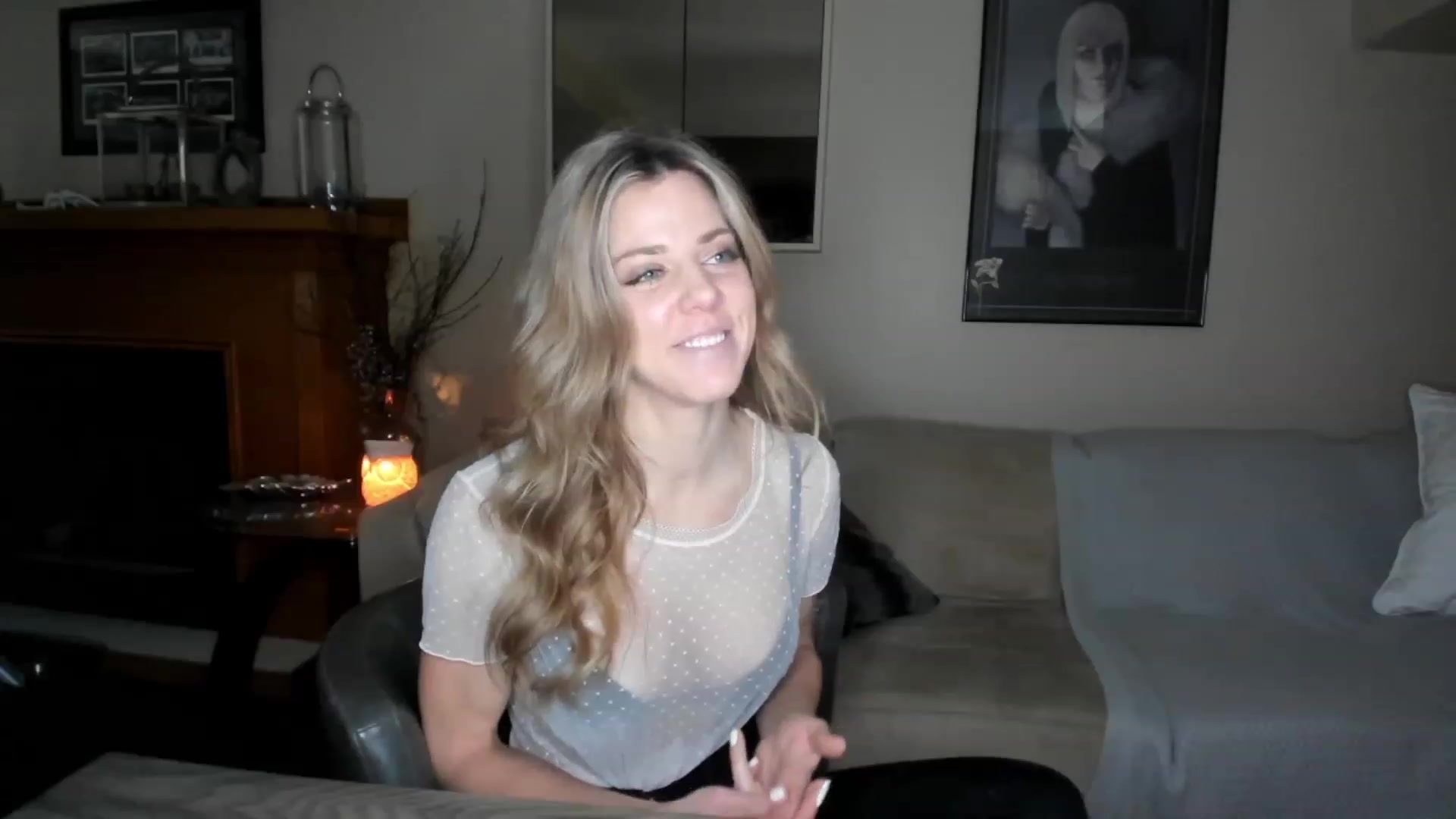 Gallery image thumbnail from Auvrielle's myfreecams stream on, 01/06/2023, 16:23 image 9 of 20