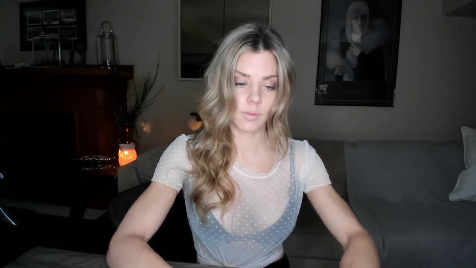 Gallery image thumbnail from Auvrielle's myfreecams stream on, 01/06/2023, 16:23 image 6 of 20