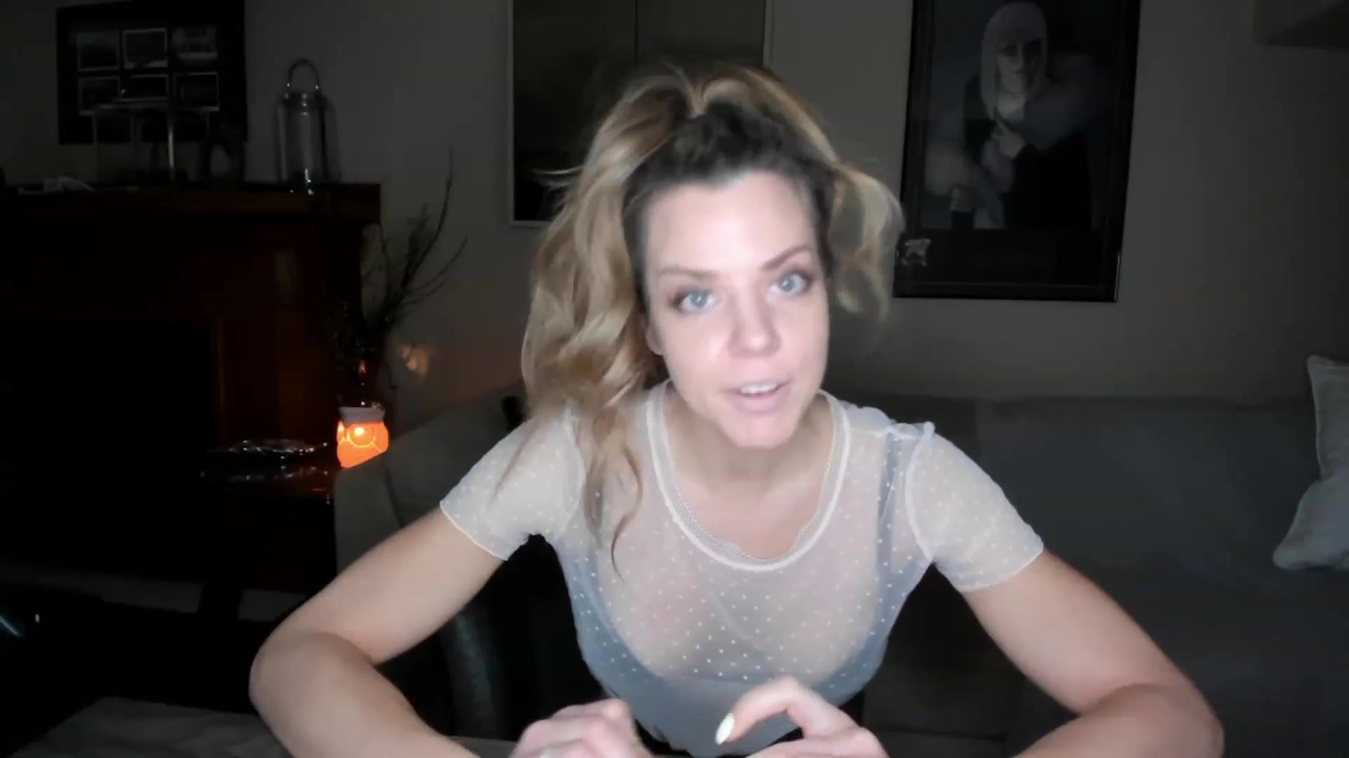 Gallery image thumbnail from Auvrielle's myfreecams stream on, 01/06/2023, 16:23 image 20 of 20