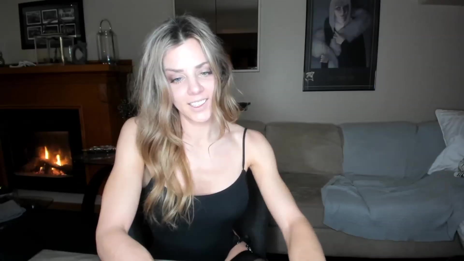 Gallery image thumbnail from Auvrielle's myfreecams stream on, 01/10/2023, 16:46 image 4 of 20