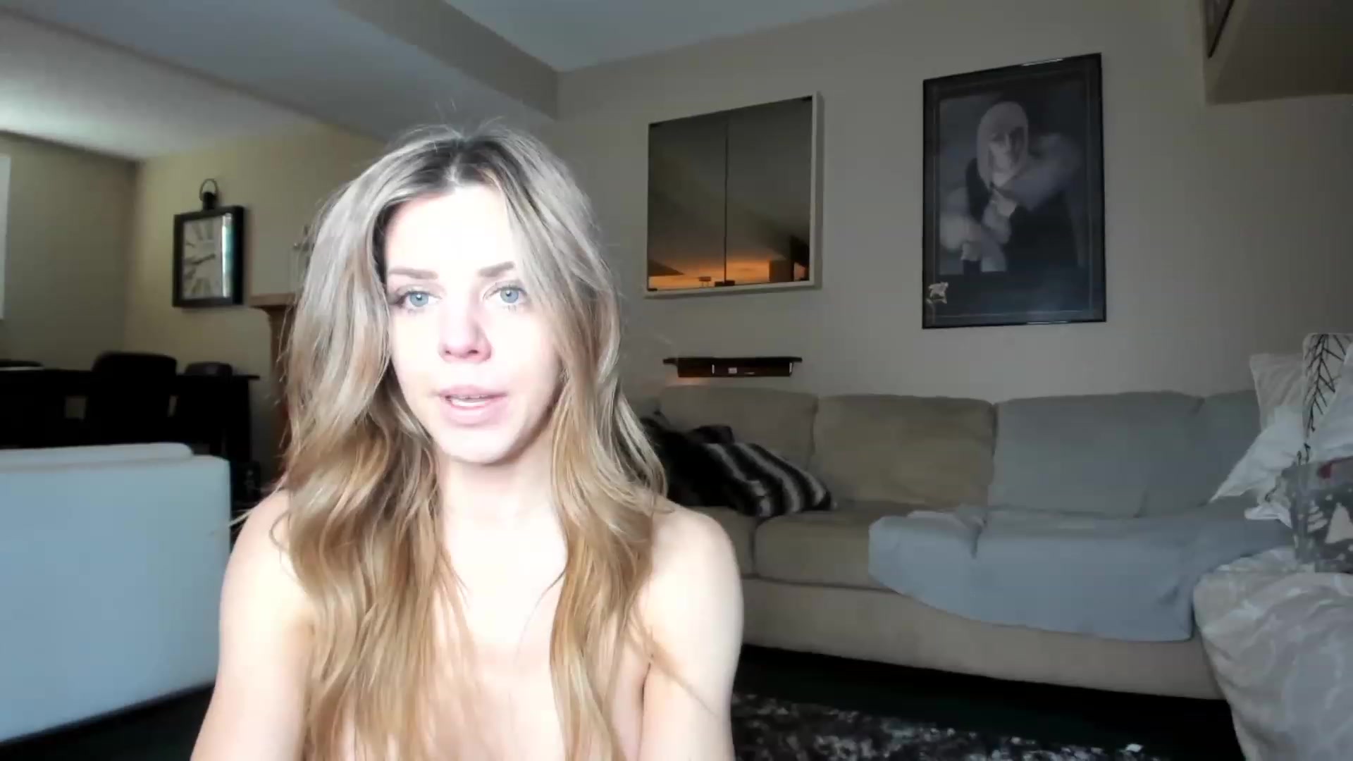 Gallery image thumbnail from Auvrielle's myfreecams stream on, 01/10/2023, 18:45 image 19 of 20