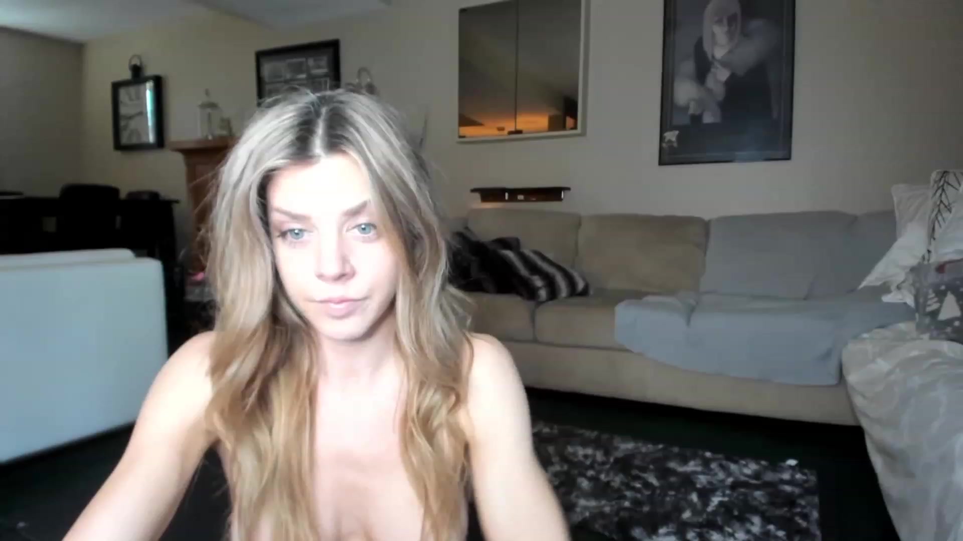 Gallery image thumbnail from Auvrielle's myfreecams stream on, 01/10/2023, 18:45 image 1 of 20
