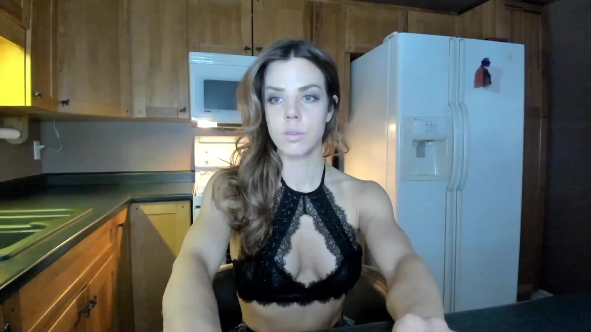 Gallery image thumbnail from Auvrielle's myfreecams stream on, 02/01/2023, 16:39 image 2 of 20