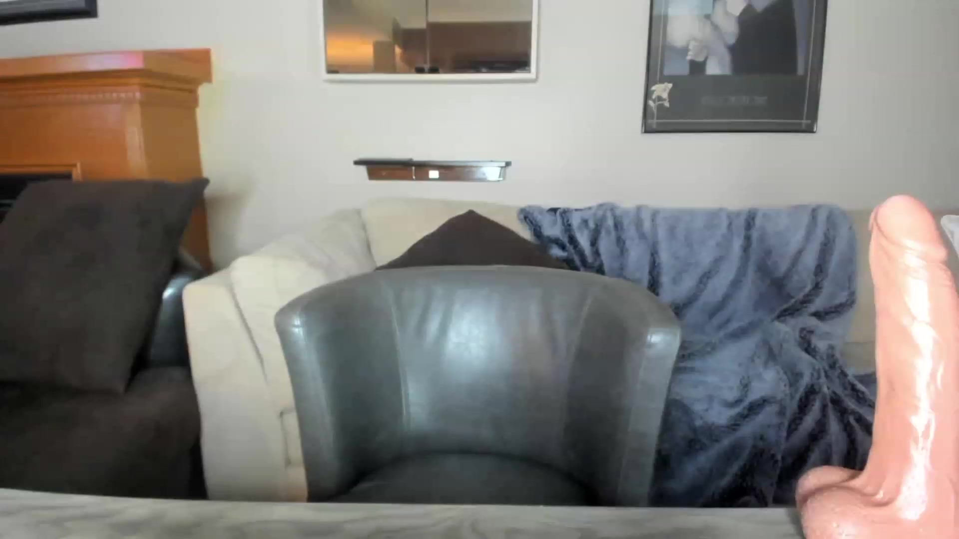 Gallery image thumbnail from Auvrielle's myfreecams stream on, 03/16/2023, 16:46 image 6 of 20