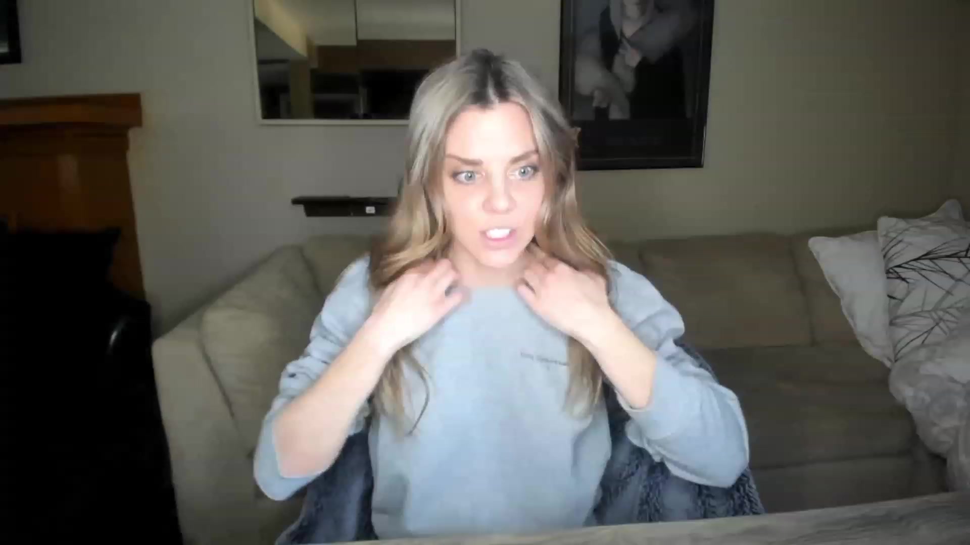 Gallery image thumbnail from Auvrielle's myfreecams stream on, 04/02/2023, 18:53 image 20 of 20