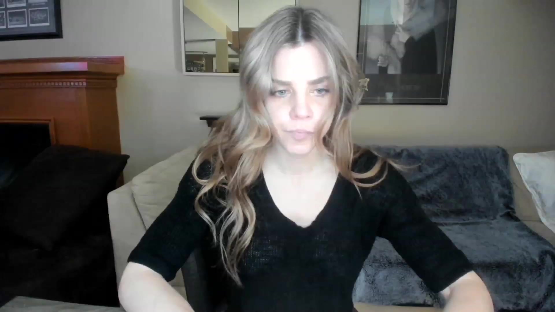 Gallery image thumbnail from Auvrielle's myfreecams stream on, 04/08/2023, 15:31 image 20 of 20