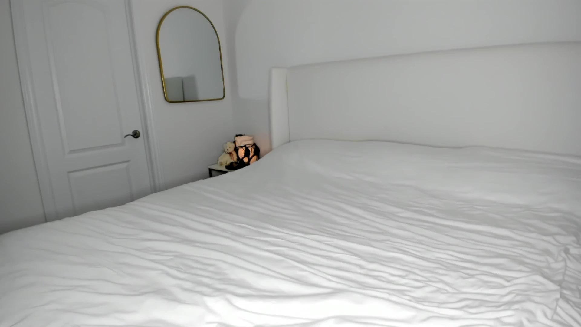 Gallery image thumbnail from Auvrielle's myfreecams stream on, 09/19/2023, 18:17 image 8 of 20