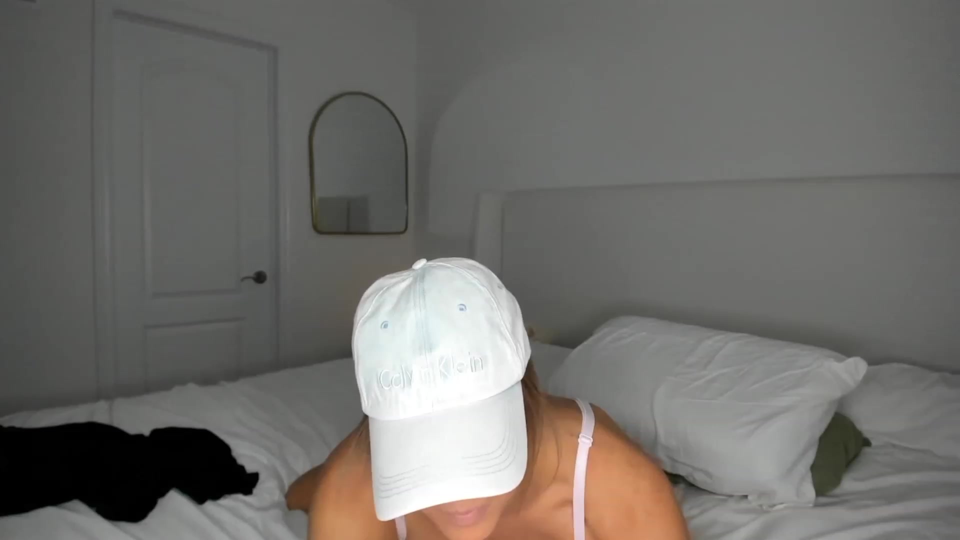 Gallery image thumbnail from Auvrielle's myfreecams stream on, 09/27/2023, 17:59 image 12 of 20