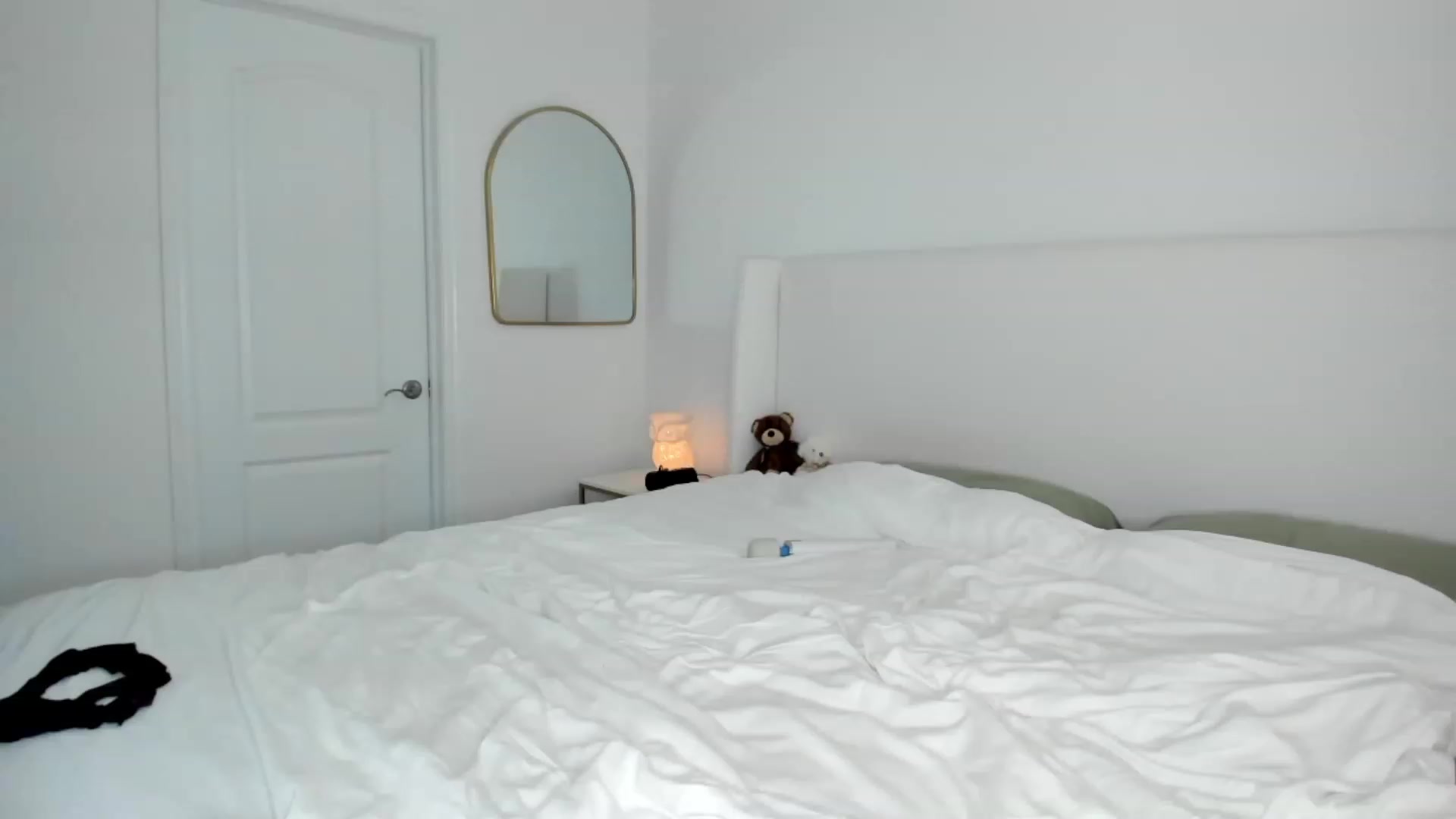 Gallery image thumbnail from Auvrielle's myfreecams stream on, 09/29/2023, 19:31 image 16 of 20