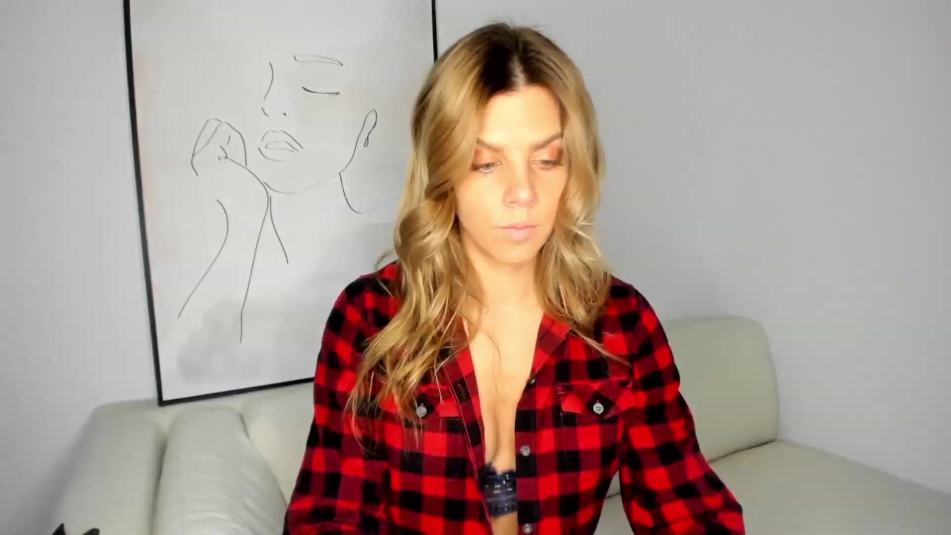 Gallery image thumbnail from Auvrielle's myfreecams stream on, 10/17/2023, 16:14 image 8 of 20