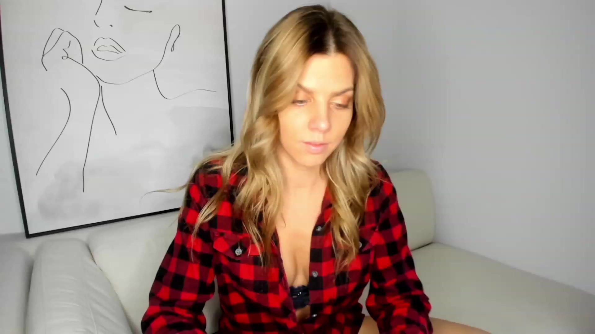 Gallery image thumbnail from Auvrielle's myfreecams stream on, 10/17/2023, 17:13 image 8 of 20