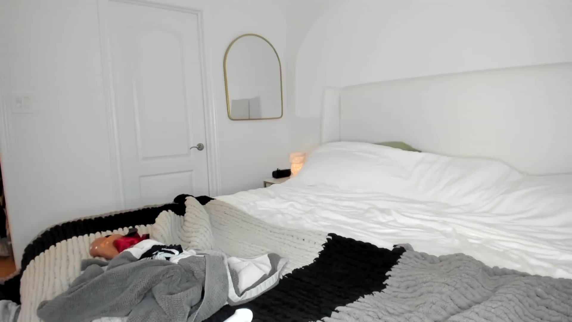 Gallery image thumbnail from Auvrielle's myfreecams stream on, 10/25/2023, 17:59 image 20 of 20