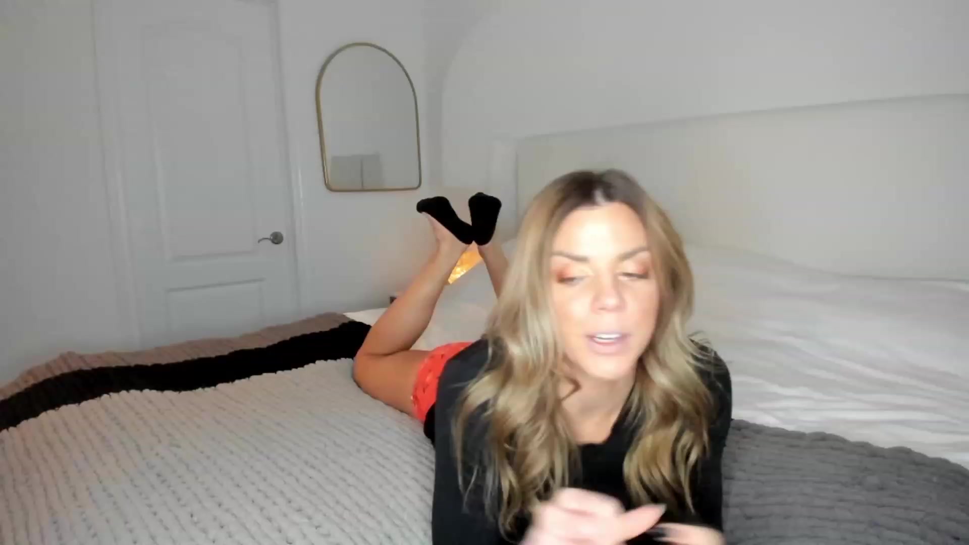 Gallery image thumbnail from Auvrielle's myfreecams stream on, 11/02/2023, 16:23 image 4 of 20