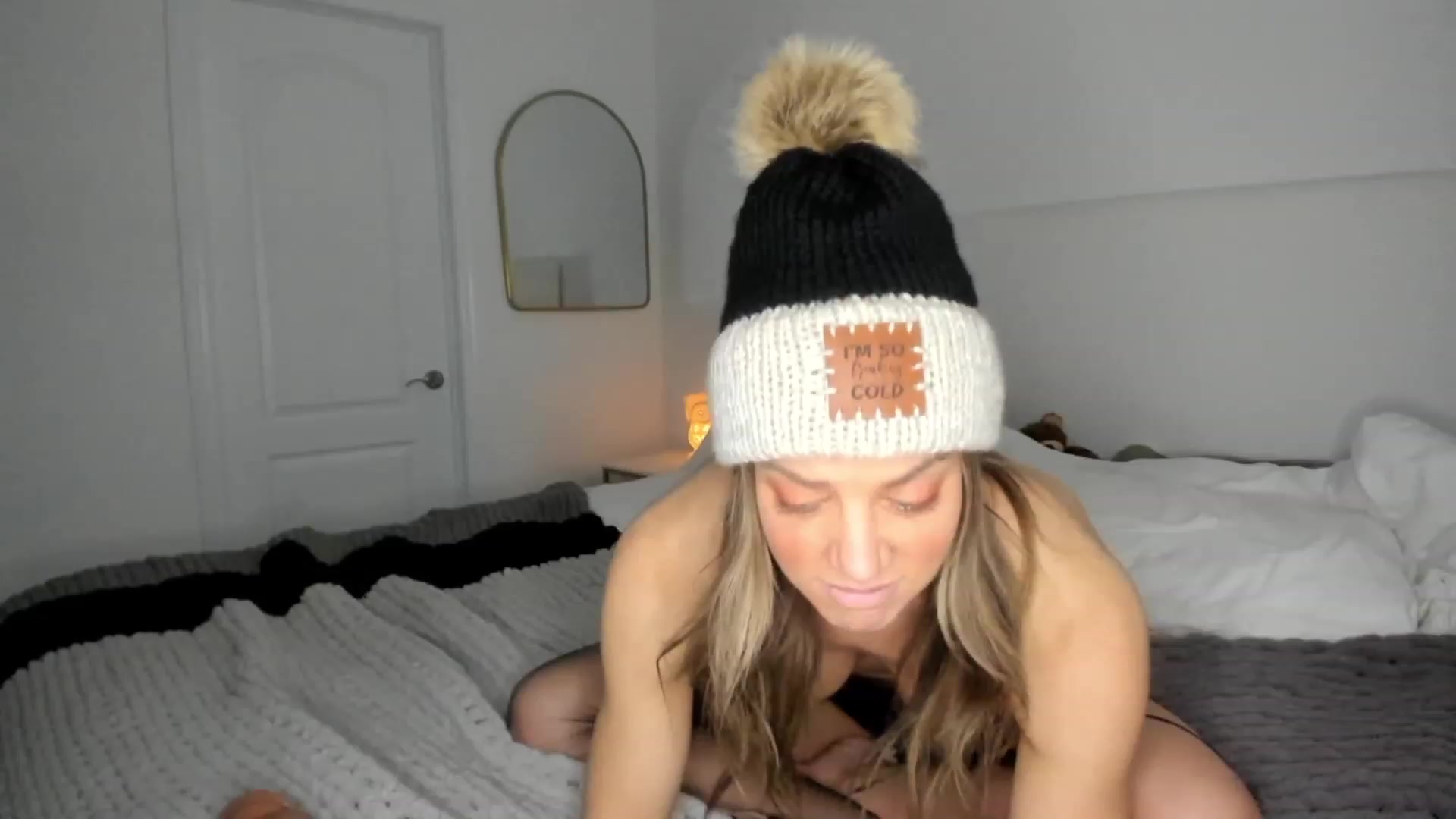 Gallery image thumbnail from Auvrielle's myfreecams stream on, 11/29/2023, 19:05 image 20 of 20
