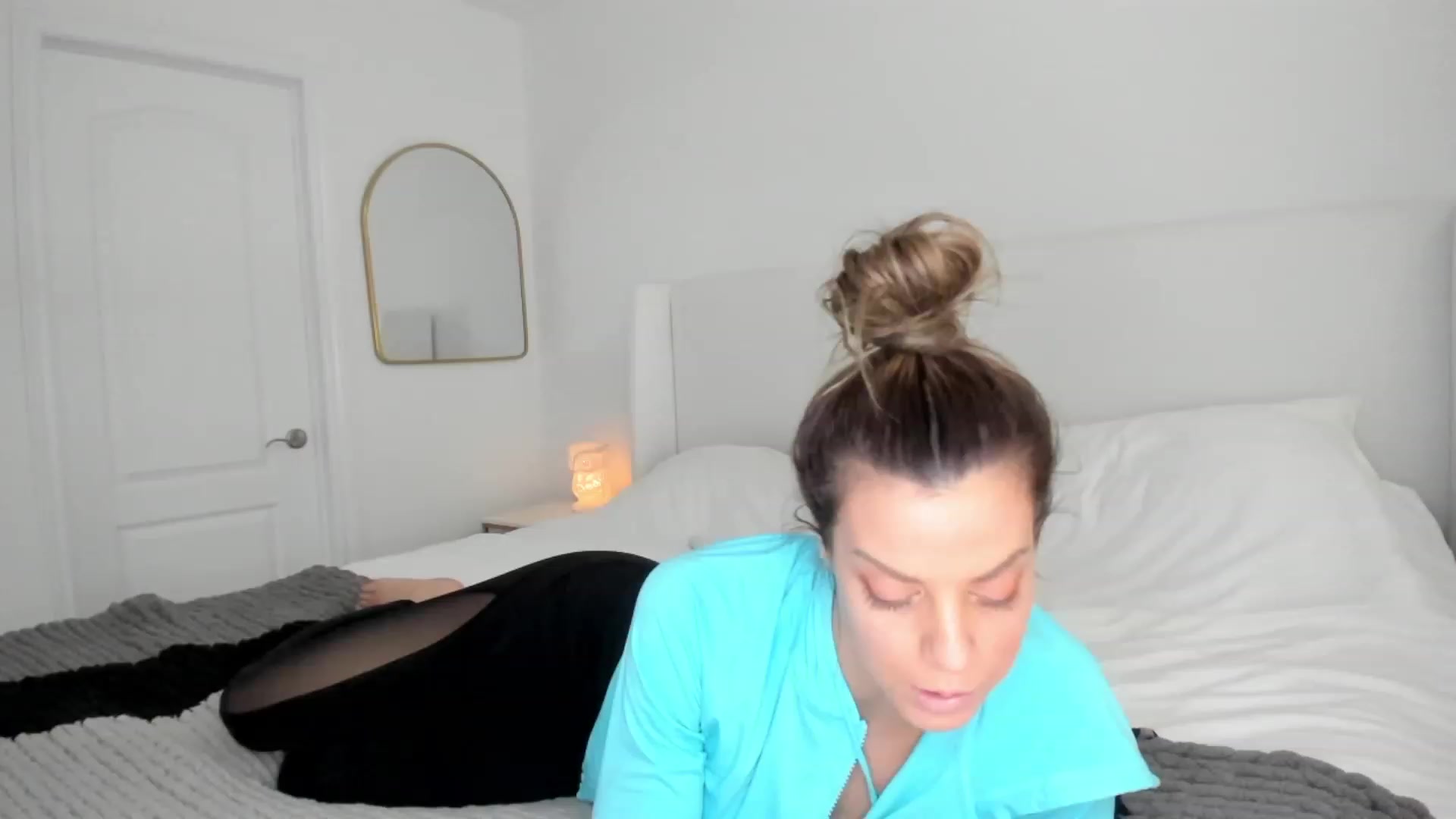 Gallery image thumbnail from Auvrielle's myfreecams stream on, 11/30/2023, 19:13 image 12 of 20